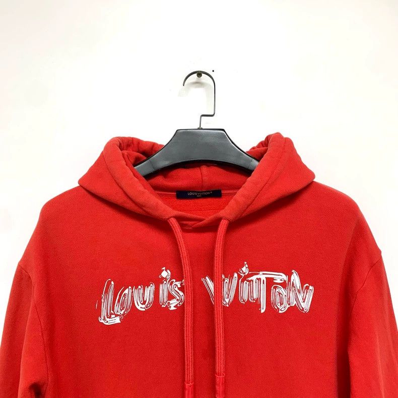 Louis Vuitton Louis Vuitton size 4l Red graffiti logo hooded sweatshirt Size US M / EU 48-50 / 2 - 3 Thumbnail