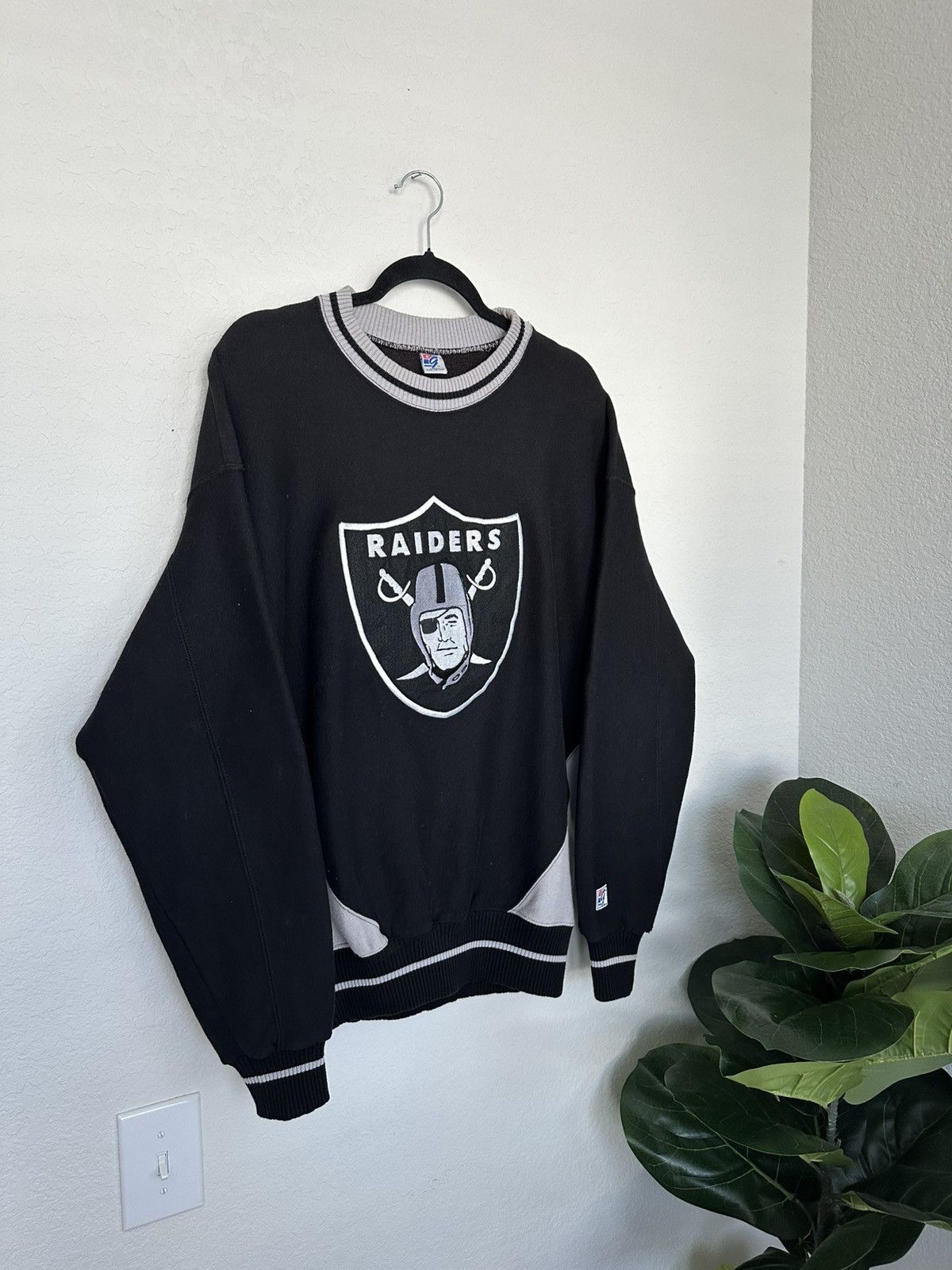 NFL × The Game × Vintage Vintage 90s The Game LA Raiders Big Logo Crewneck Sweatshirt Size US M / EU 48-50 / 2 - 1 Thumbnail