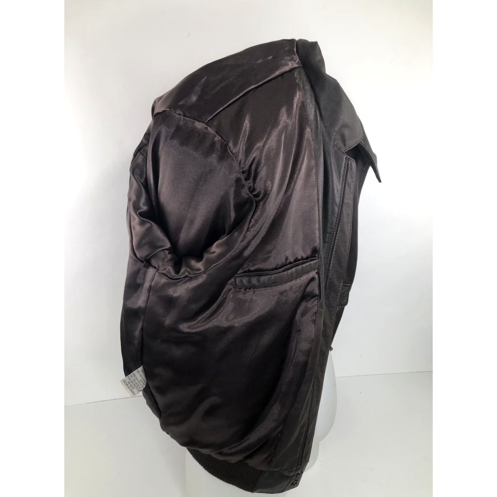 Orvis ORVIS Leather Bomber Jacket Mens L Brown Fish Theme Leather Bomber Jacket Mens L Brown Fish Theme Size US L / EU 52-54 / 3 - 7 Thumbnail
