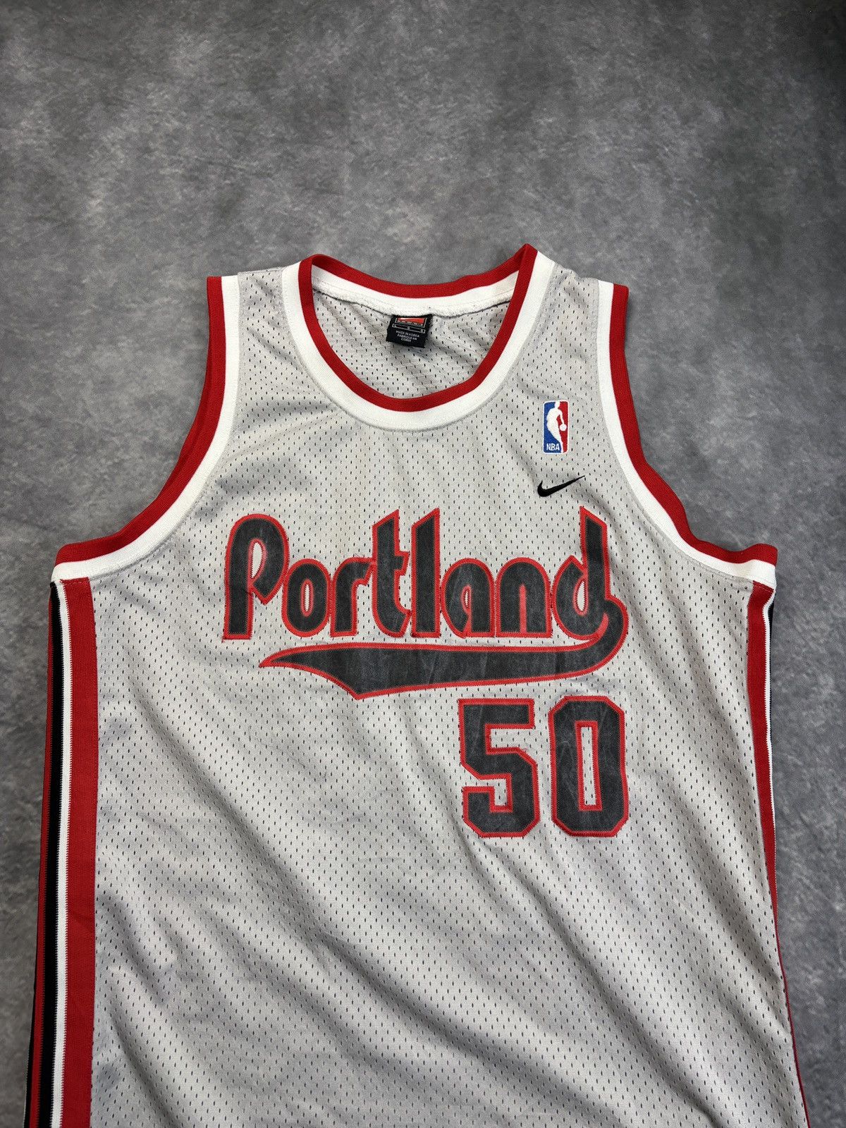 Nike Vintage Portland Trailblazers Jersey 2000s NBA Randolph Gray Size US L / EU 52-54 / 3 - 3 Thumbnail