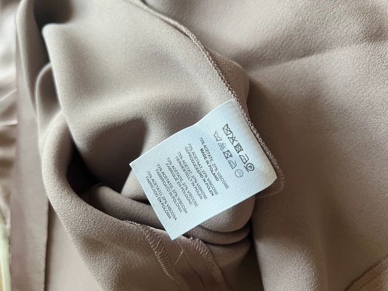 Dries Van Noten DRIES VAN NOTEN A flowing slit skirt Size 42" / US 20 - 7 Thumbnail