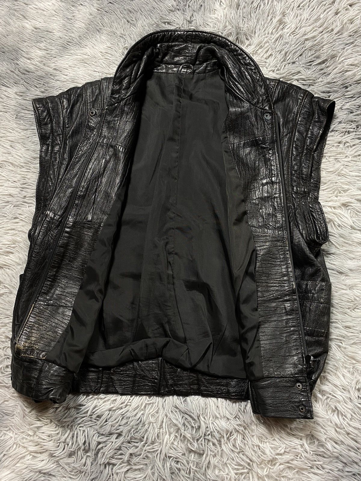 Genuine Leather Disstresed Vintage Black Sleeveless Jacket 36 Japanese Brand Size 36R - 12 Thumbnail