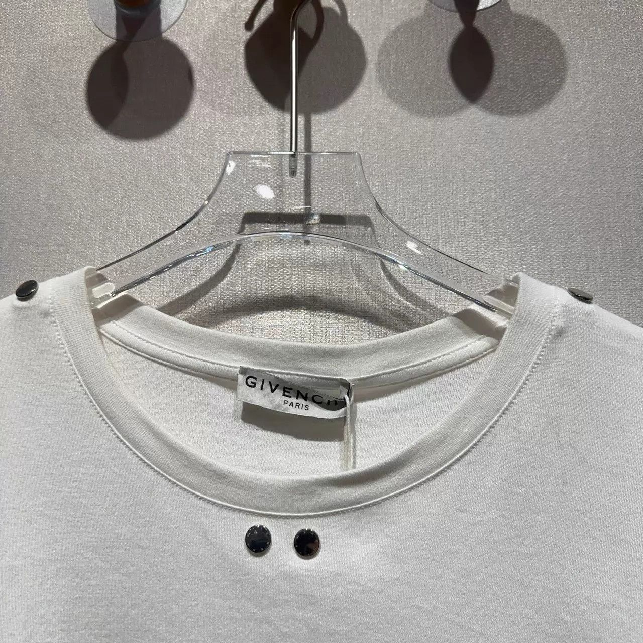 Givenchy Givenchy Blurred Logo Studded Short Sleeve T-Shirt L New Size US L / EU 52-54 / 3 - 6 Thumbnail