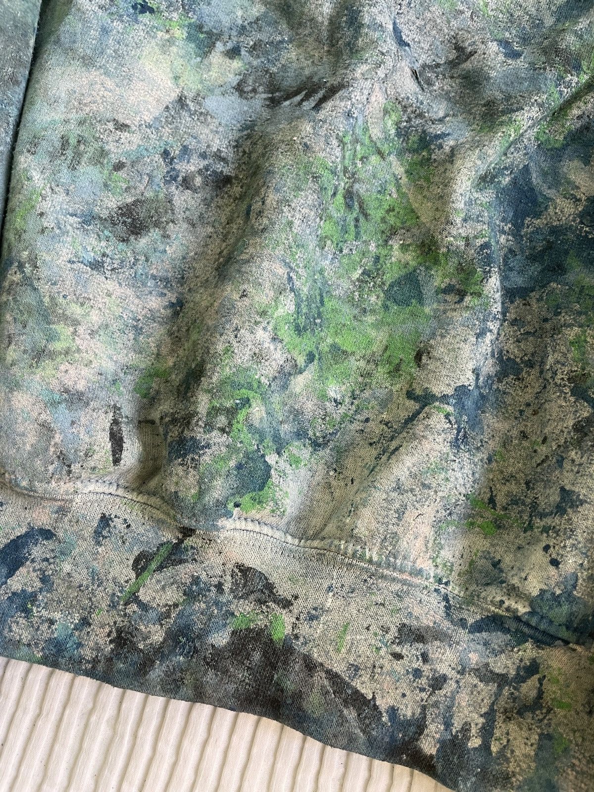 Handmade Painted Crewneck Size US L / EU 52-54 / 3 - 8 Thumbnail