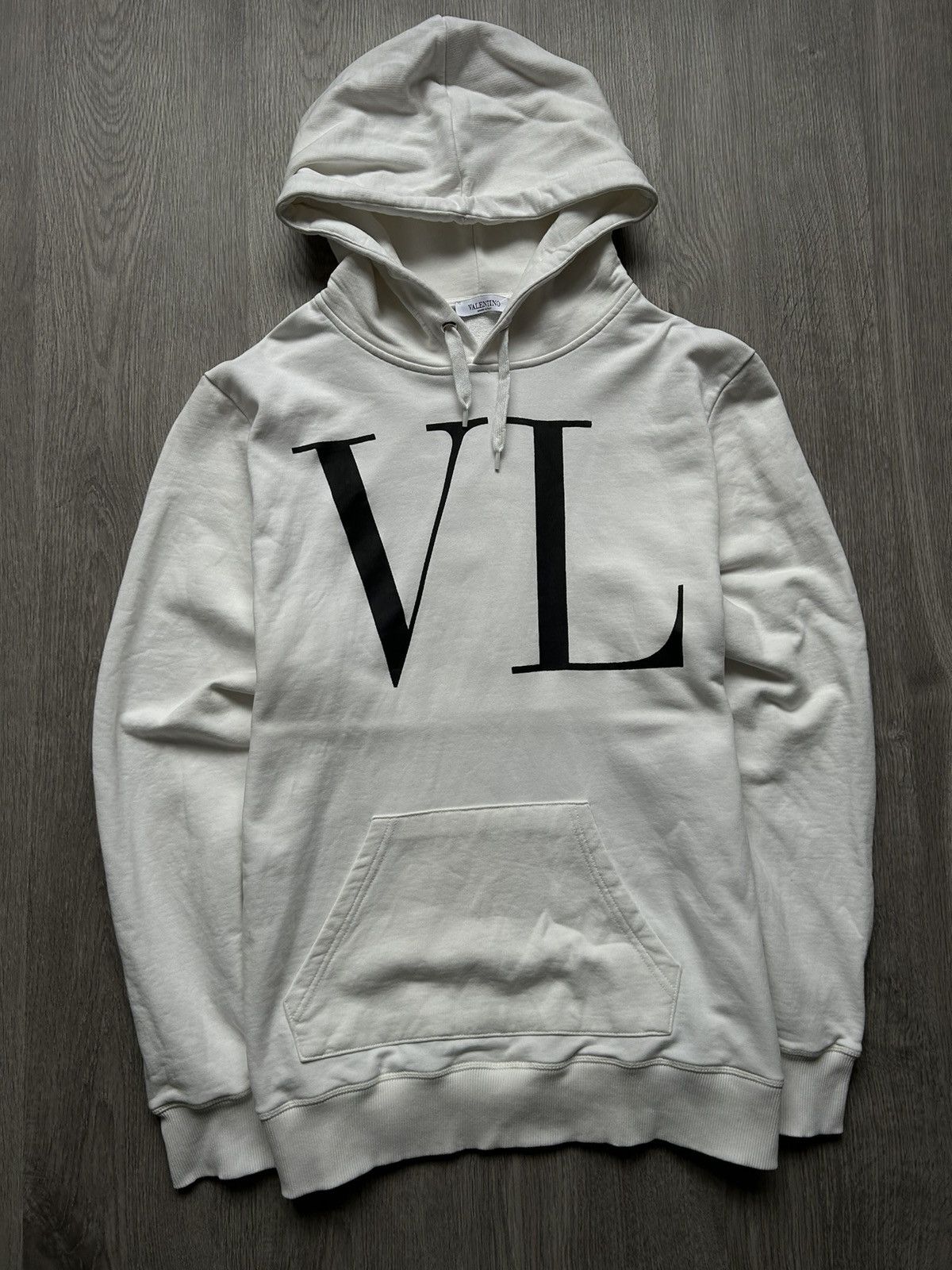 Valentino × Vintage HOODIE VALENTINO 🔘 STREETWEAR 🔘 STYLE 🔘 SIZE:L 🔘 #valentino Size US L / EU 52-54 / 3 - 1 Thumbnail