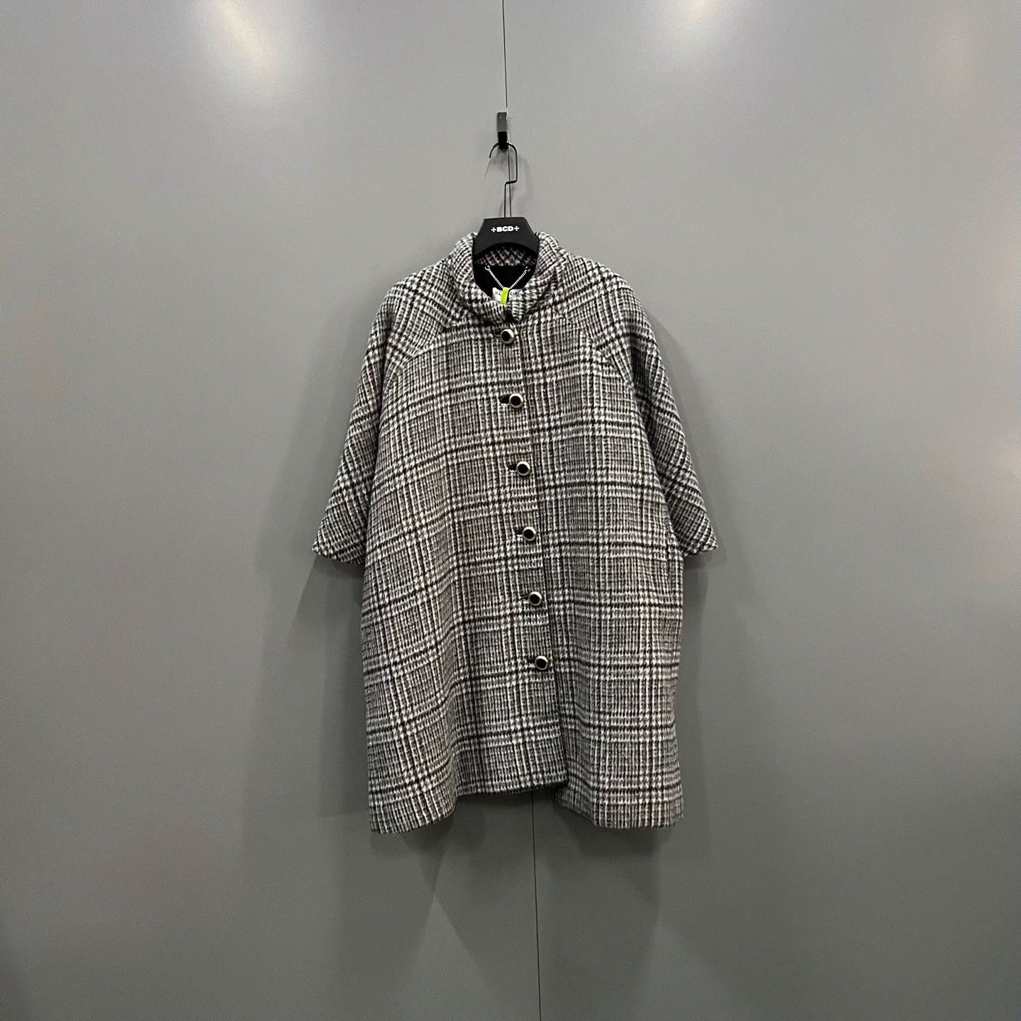 Balenciaga Balenciaga Black & White Houndstooth Overcoat Size 34 Size XXS / US 00 / IT 34 - 1 Thumbnail