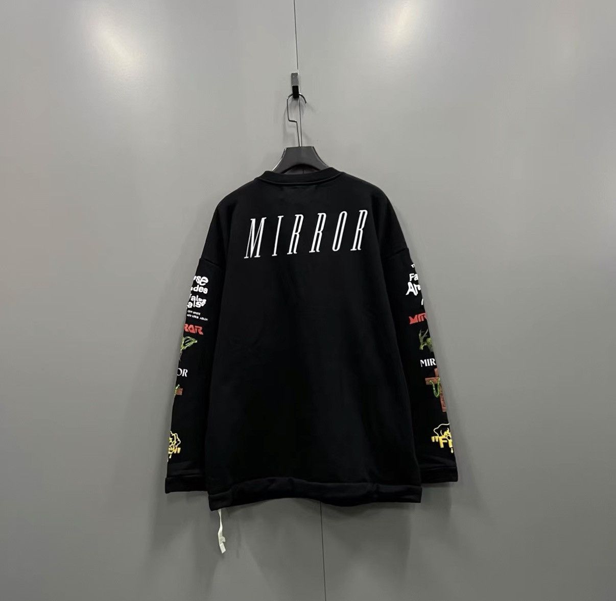 Off-White OFF-WHITE OW Zombie Cross Print Sweatshirt J41 Size US L / EU 52-54 / 3 - 2 Thumbnail