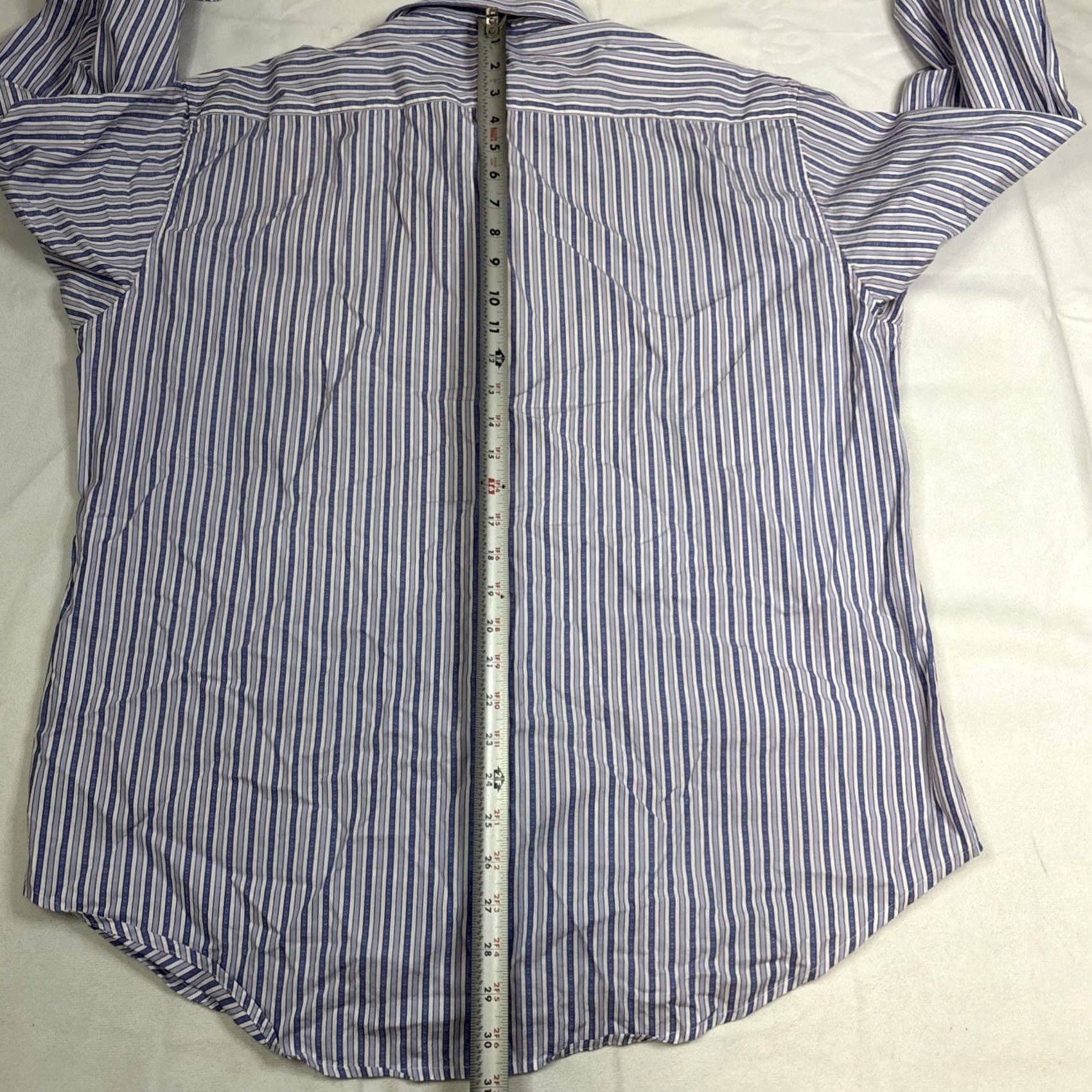 Robert Graham Robert Graham Button-Up Shirt Men’s XL Blue Striped Flip Cuff Shirt Men's XL Blue Striped Flip Cuff Size US XL / EU 56 / 4 - 8 Thumbnail
