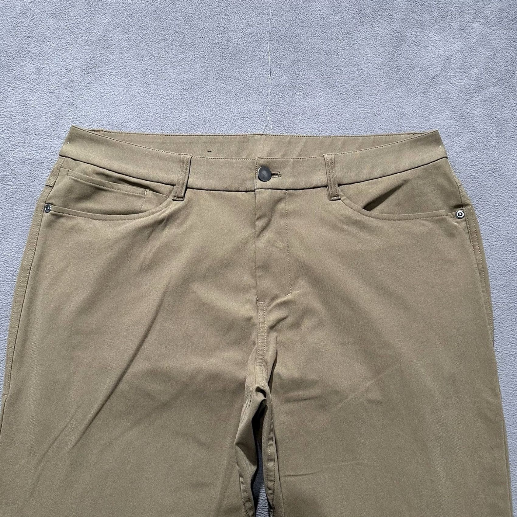 Lululemon Lululemon Pants Mens 33 Beige ABC Slim Fit Pocket 33x26 Tan Warpstreme GUC Size US 33 - 3 Thumbnail