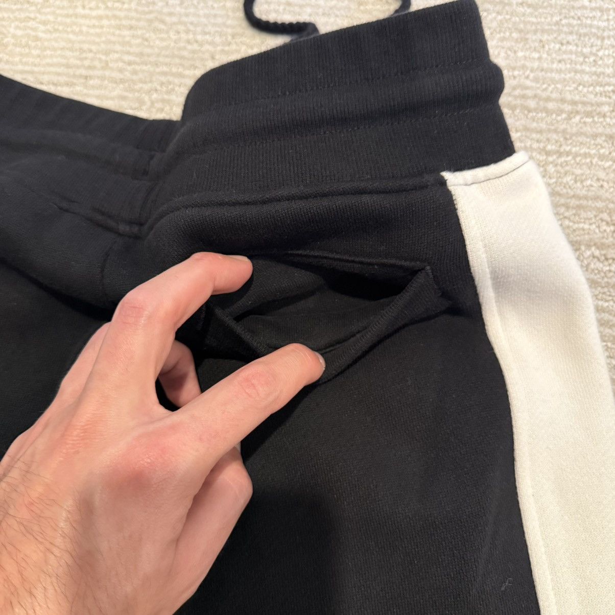 Fenty × Puma Rihanna FENTY x Puma Black Varsity F Logo Sweatpants Size XS Size 26" / US 2 / IT 38 - 10 Thumbnail
