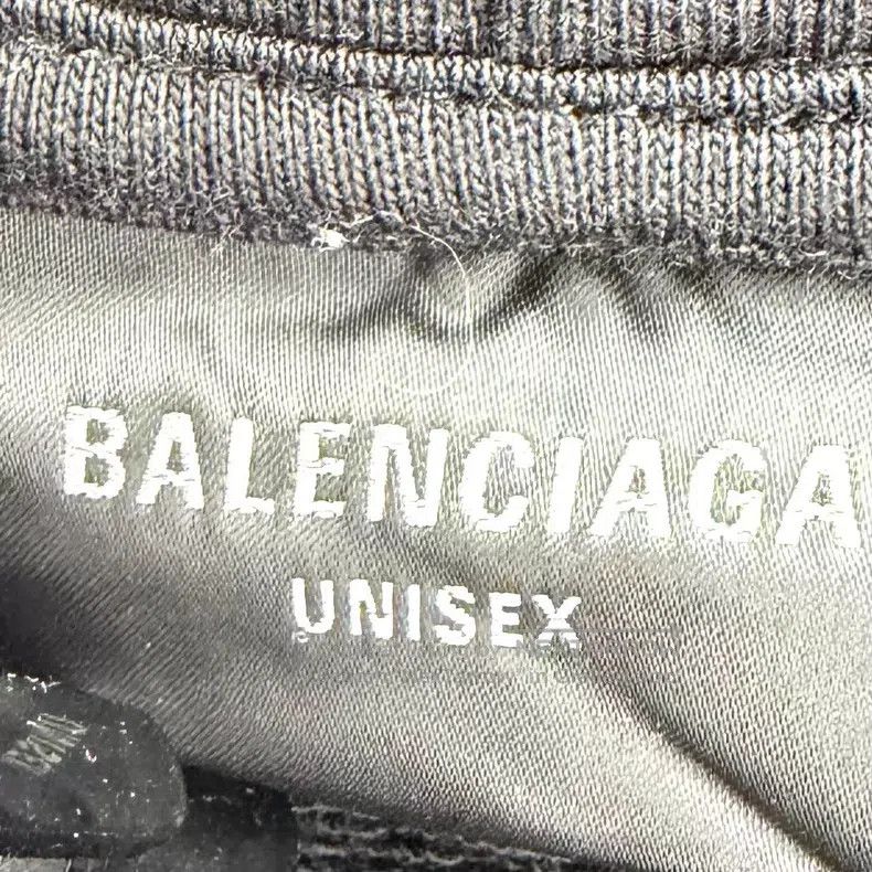 Balenciaga Balenciaga Embroidered Letter Hooded Sweatshirt Size US L / EU 52-54 / 3 - 3 Thumbnail