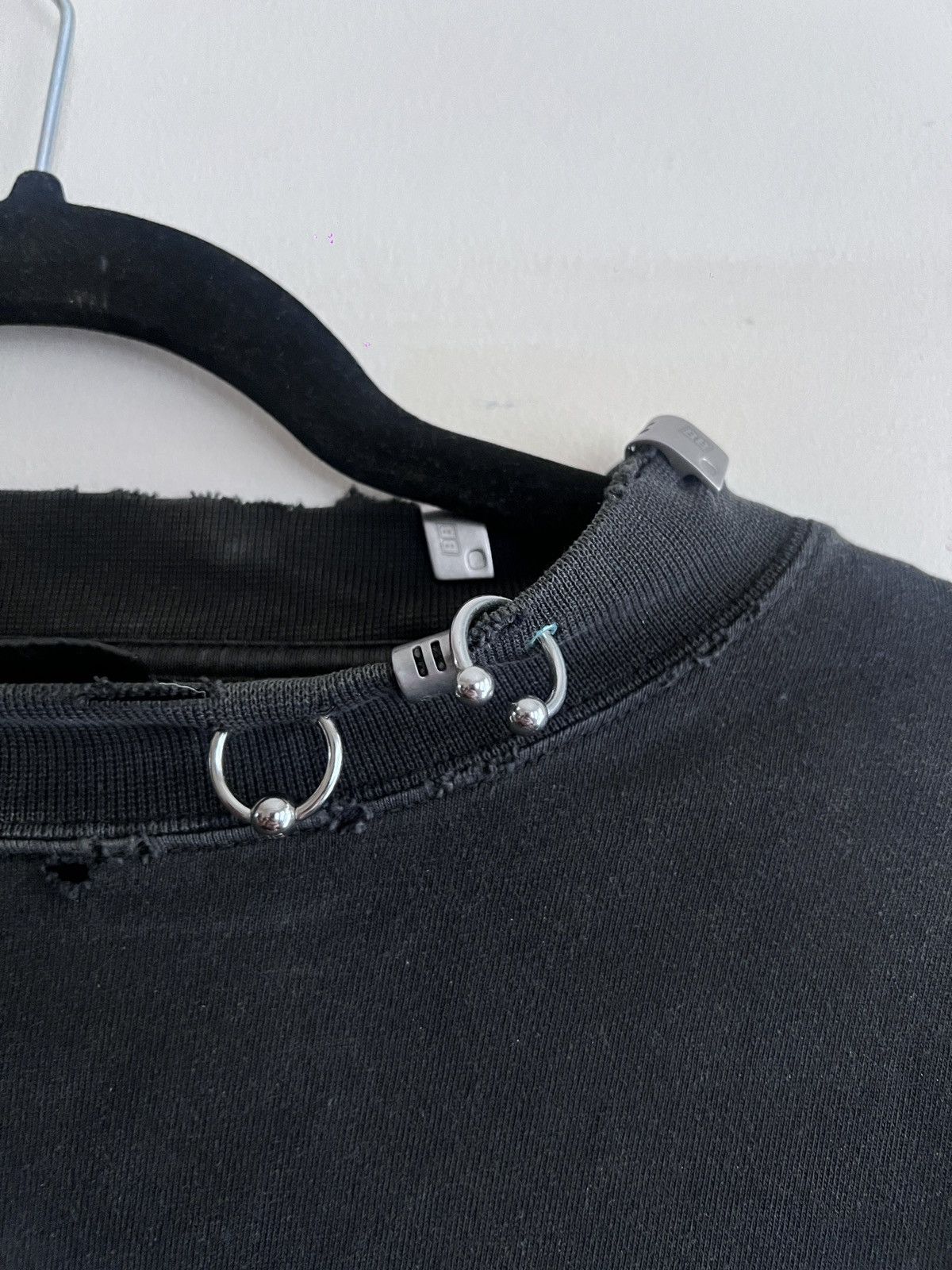 Balenciaga balenciaga piered oversized t-shirt size 1 Size US S / EU 44-46 / 1 - 3 Thumbnail