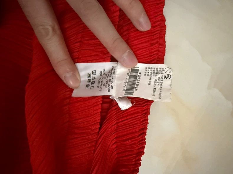 Issey Miyake Issey Miyake size:5 A big red round skirt Size 31" - 3 Thumbnail