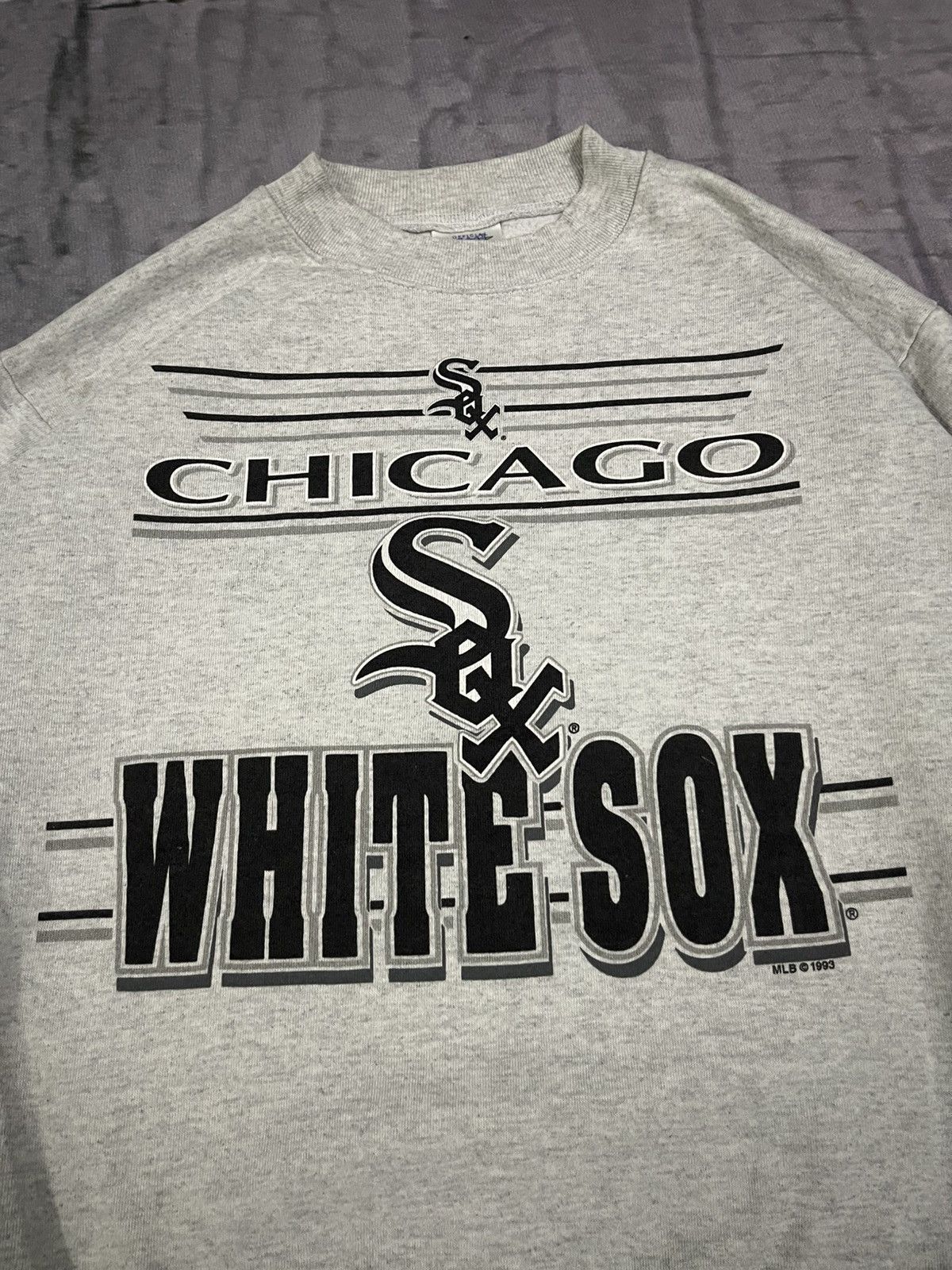 MLB × Vintage 1993 CHICAGO WHITE SOX OFFICIAL FAN CREWNECK Size US L / EU 52-54 / 3 - 6 Thumbnail