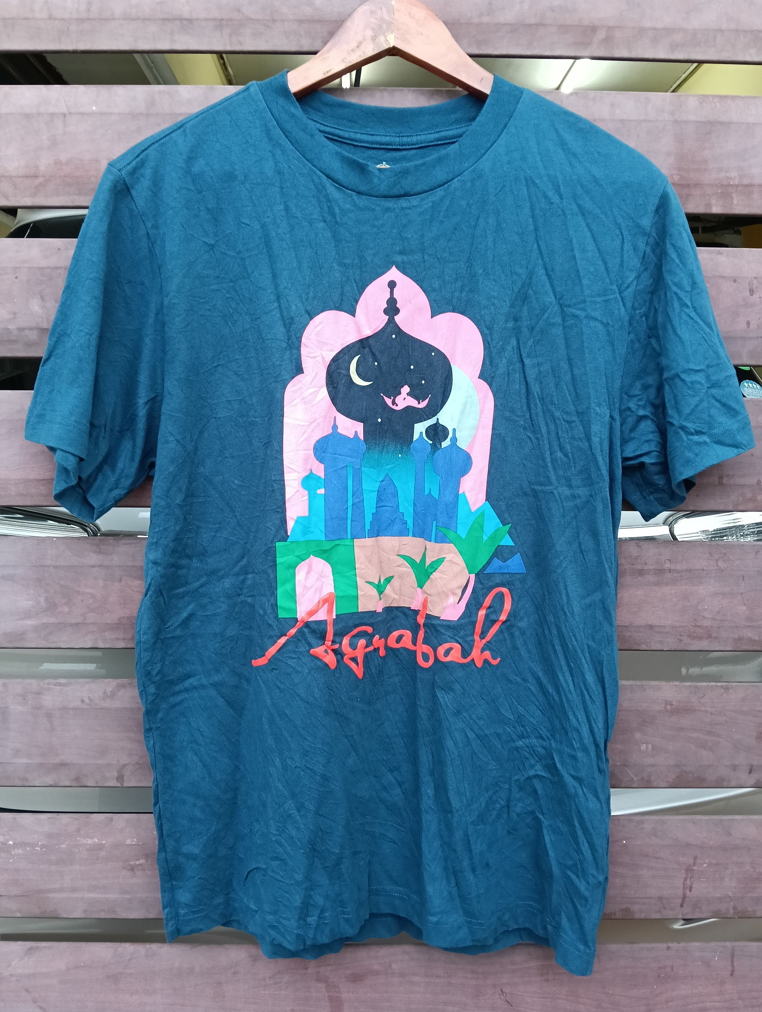 Anime ALADDIN T-SHIRT Size US S / EU 44-46 / 1 - 1 Thumbnail