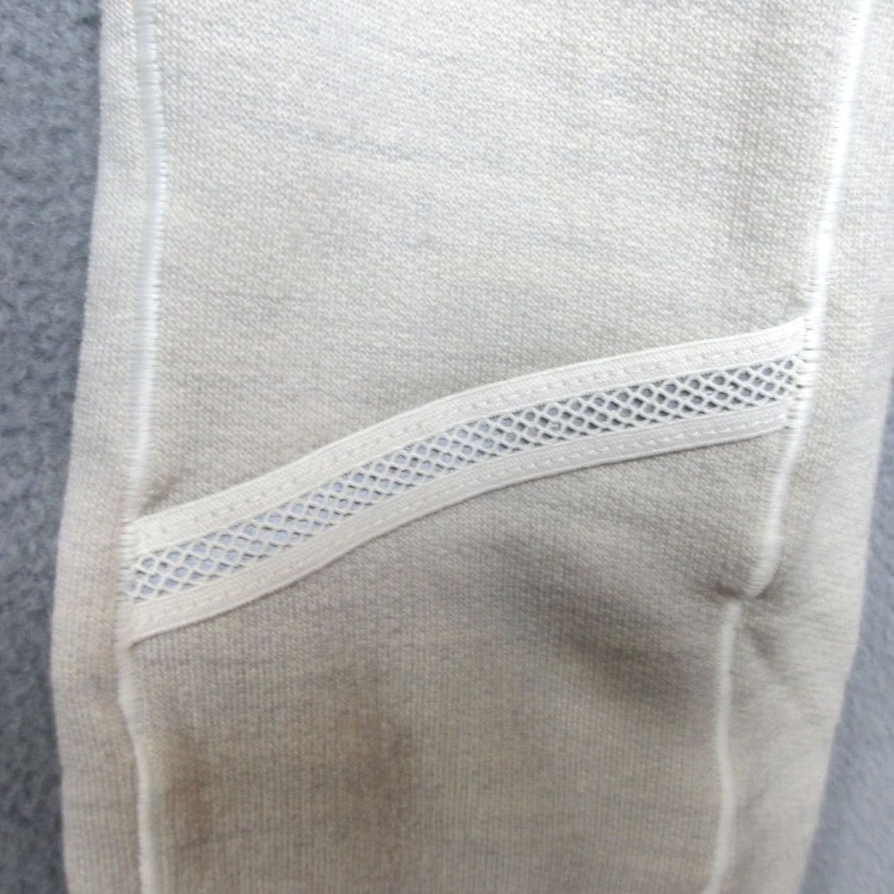 Lululemon Lululemon Sweatshirt Womens Beige 6 Pitter Patter Merino Wool Pullover Running Top Casual Activewear Womens Beige 6 Size M / US 6-8 / IT 42-44 - 6 Thumbnail