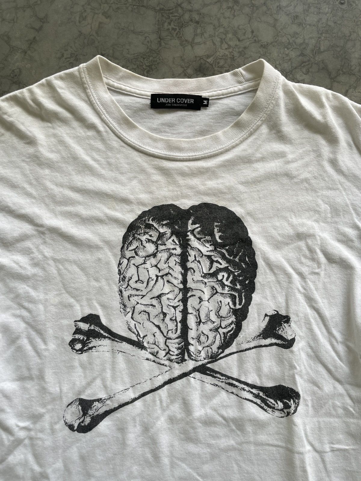 Japanese Brand Vintage 1999 Undercover Brain Cross Bones L/S Printed Tshirt Size US M / EU 48-50 / 2 - 2 Thumbnail