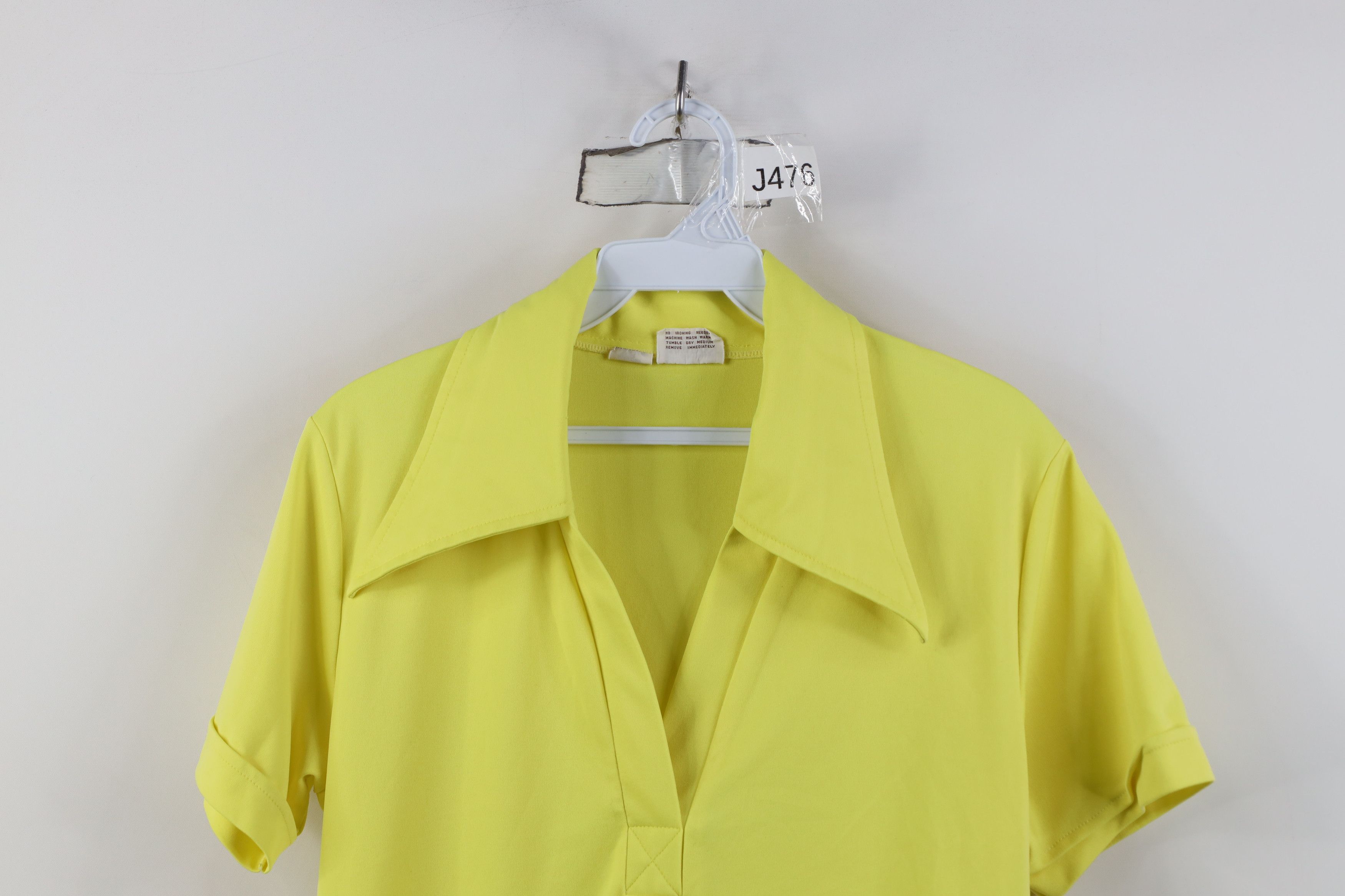 Vintage Vintage 70s Streetwear Knit Dagger Collar Polo Shirt Yellow Size L / US 10 / IT 46 - 2 Thumbnail