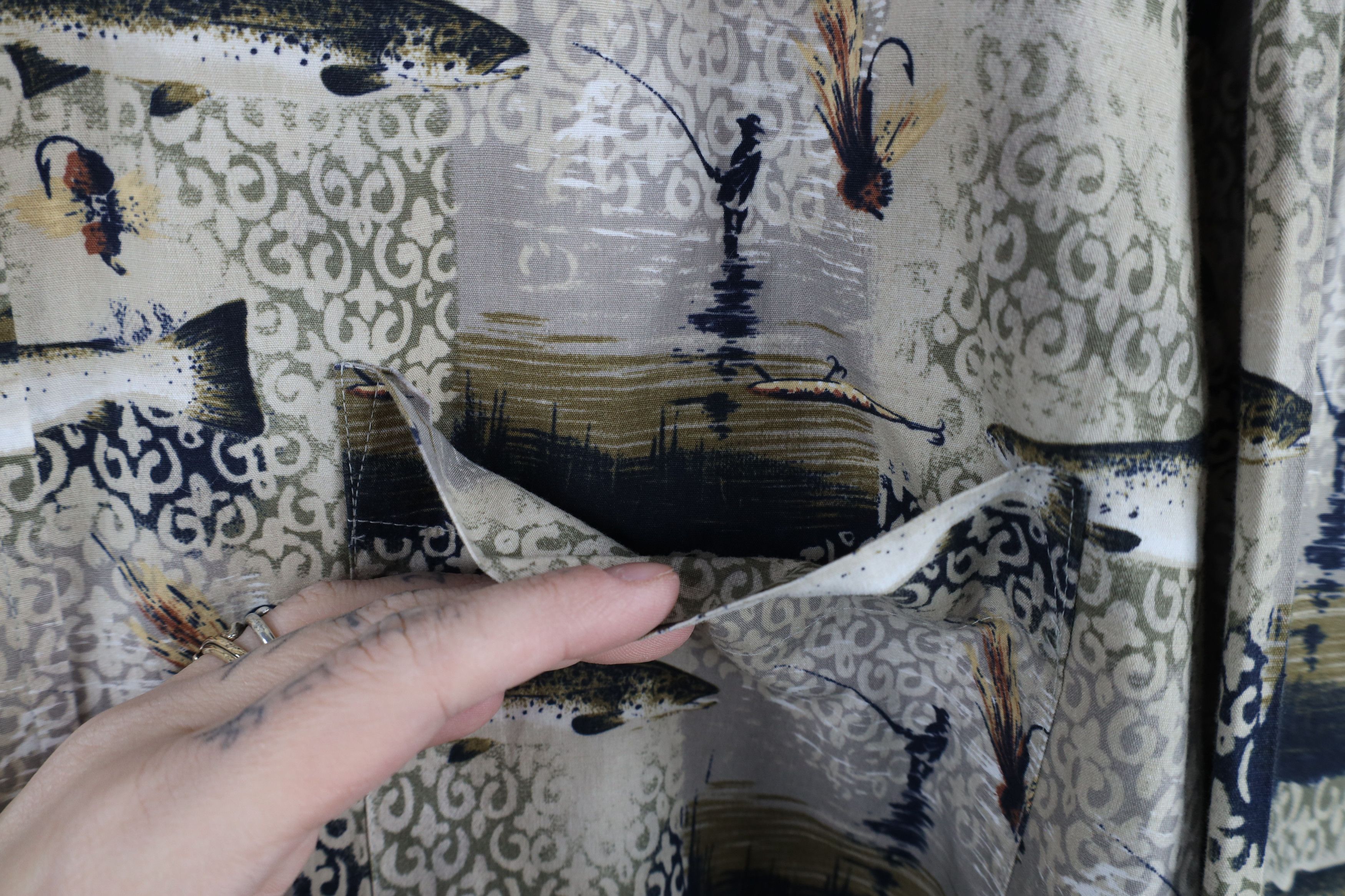 Vintage Vintage 90s Streetwear All Over Print Button Down Shirt Size US L / EU 52-54 / 3 - 4 Thumbnail
