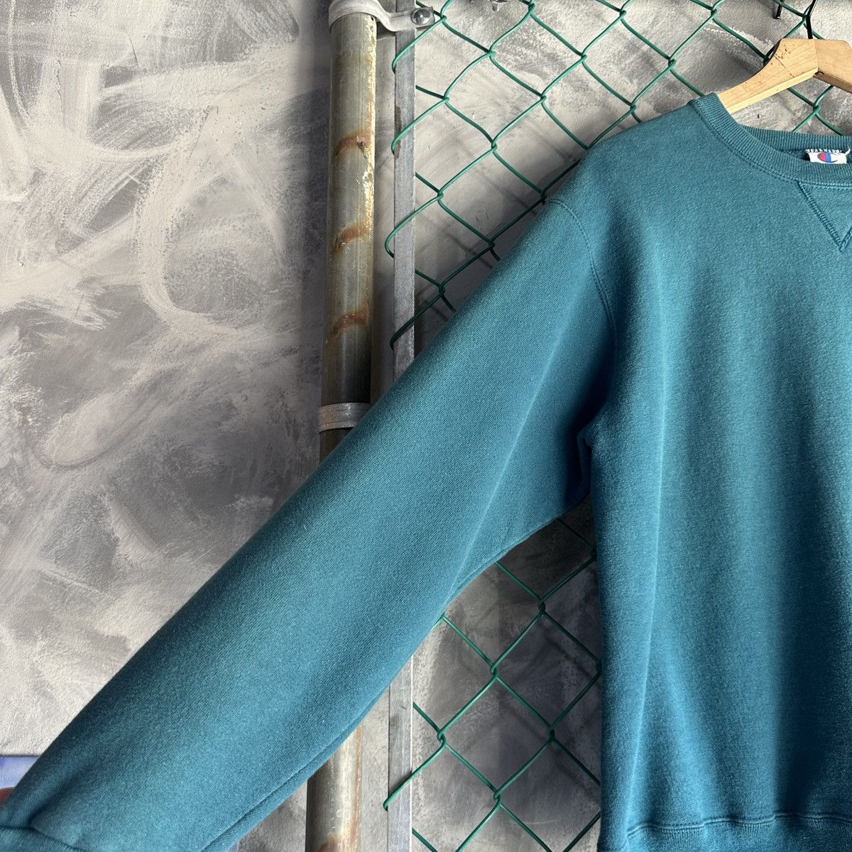 Champion Vintage 90s Champion Green Pullover Sweatshirt Crew USA Size US L / EU 52-54 / 3 - 3 Thumbnail