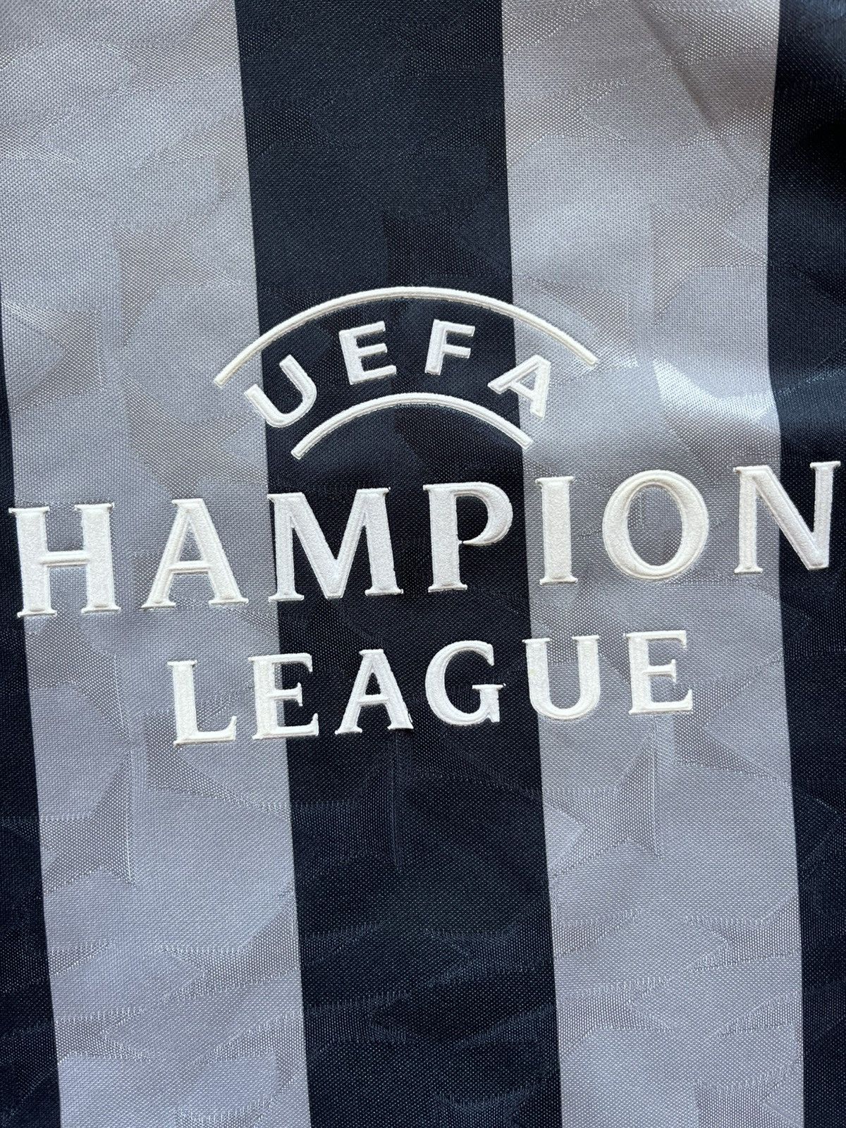 Nutmeg × Vintage Vintage UEFA CHAMPIONS LEAGUE 1990's Soccer Jersey By Nutmeg Size US M / EU 48-50 / 2 - 8 Thumbnail