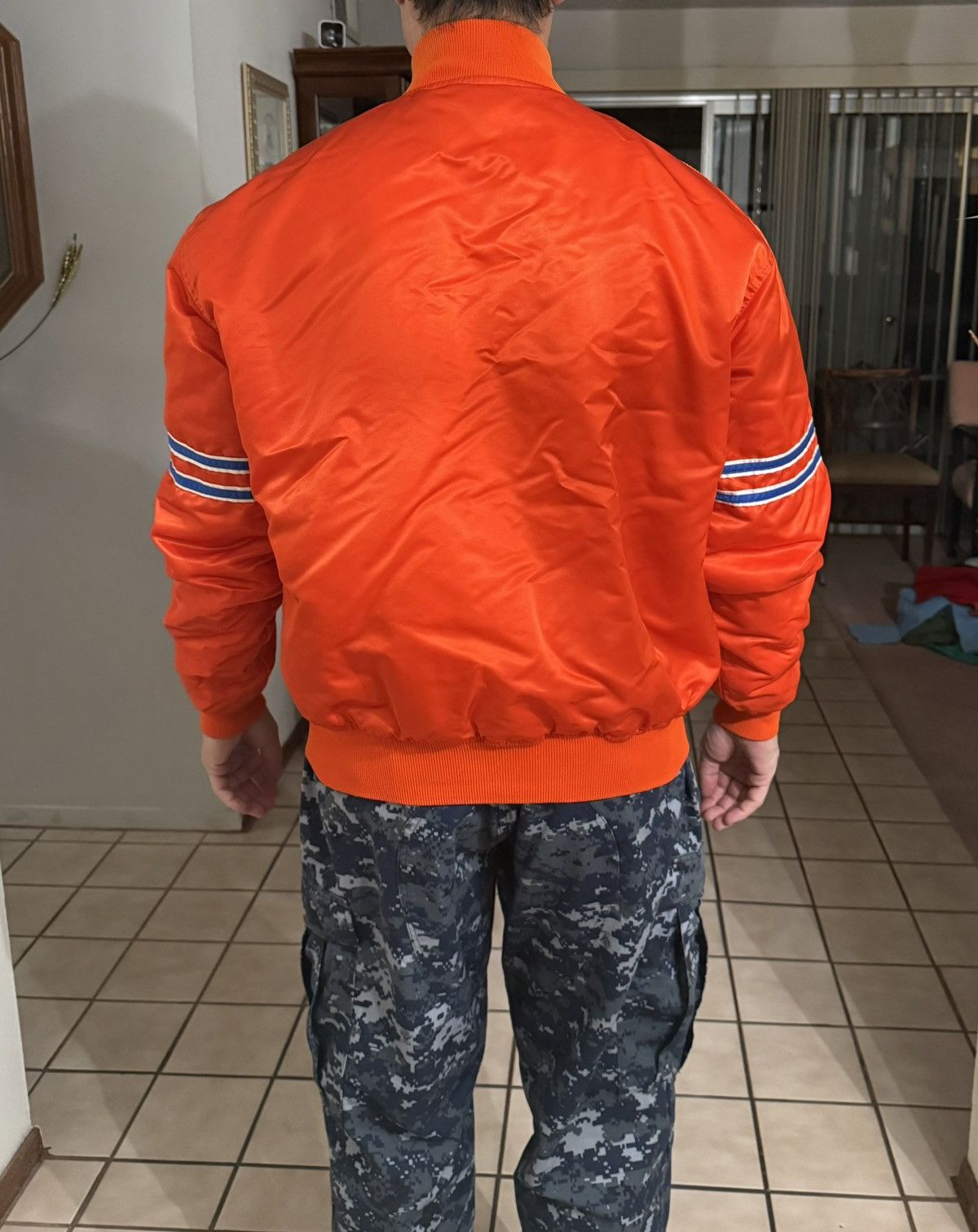 Starter Vintage Denver Broncos Orange Starter Satin Bomber Jacket XL Size US L / EU 52-54 / 3 - 2 Thumbnail