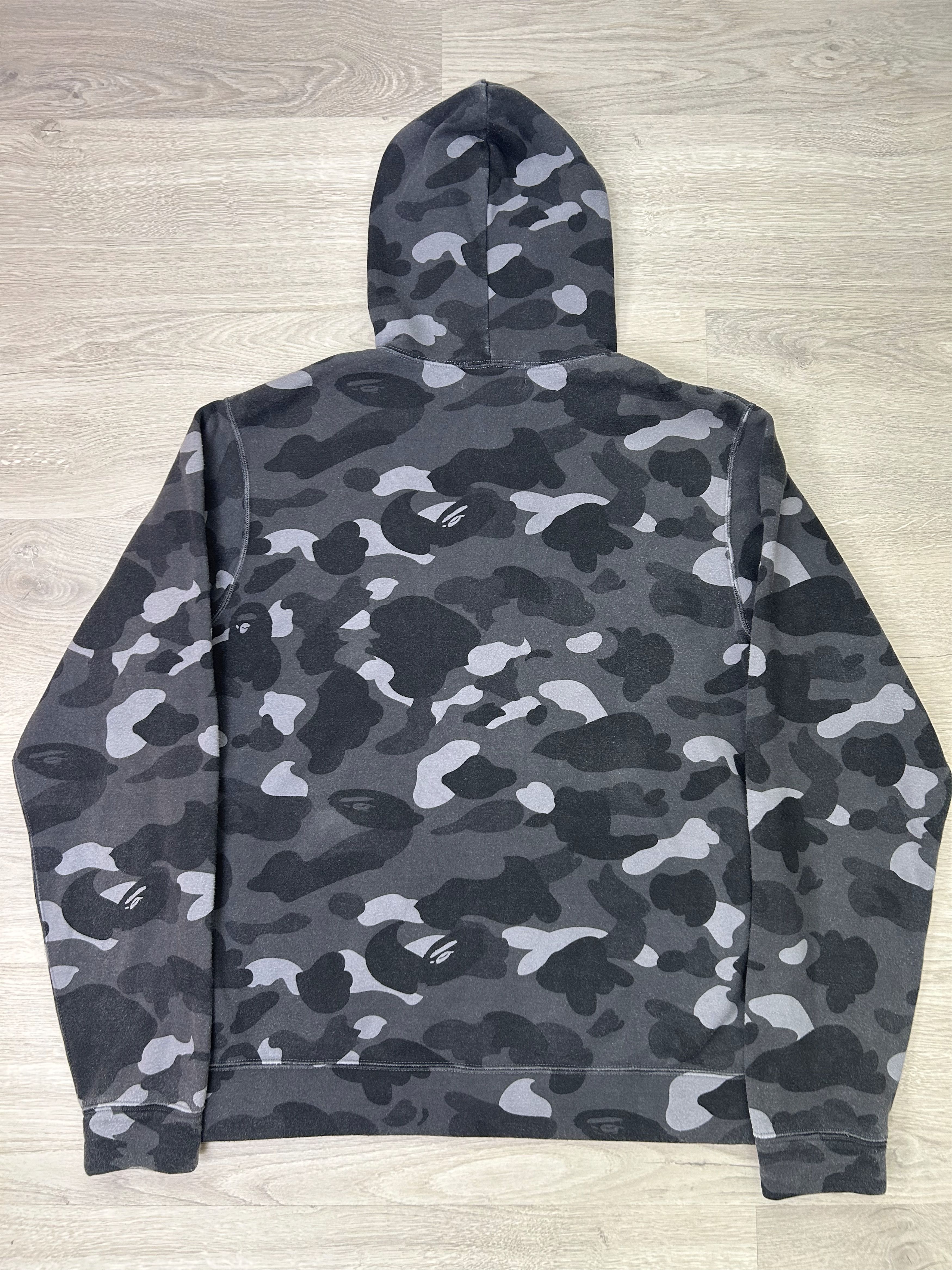 Bape BAPE Black Camo Snap Button Hoodie [Size L] Size US L / EU 52-54 / 3 - 6 Thumbnail