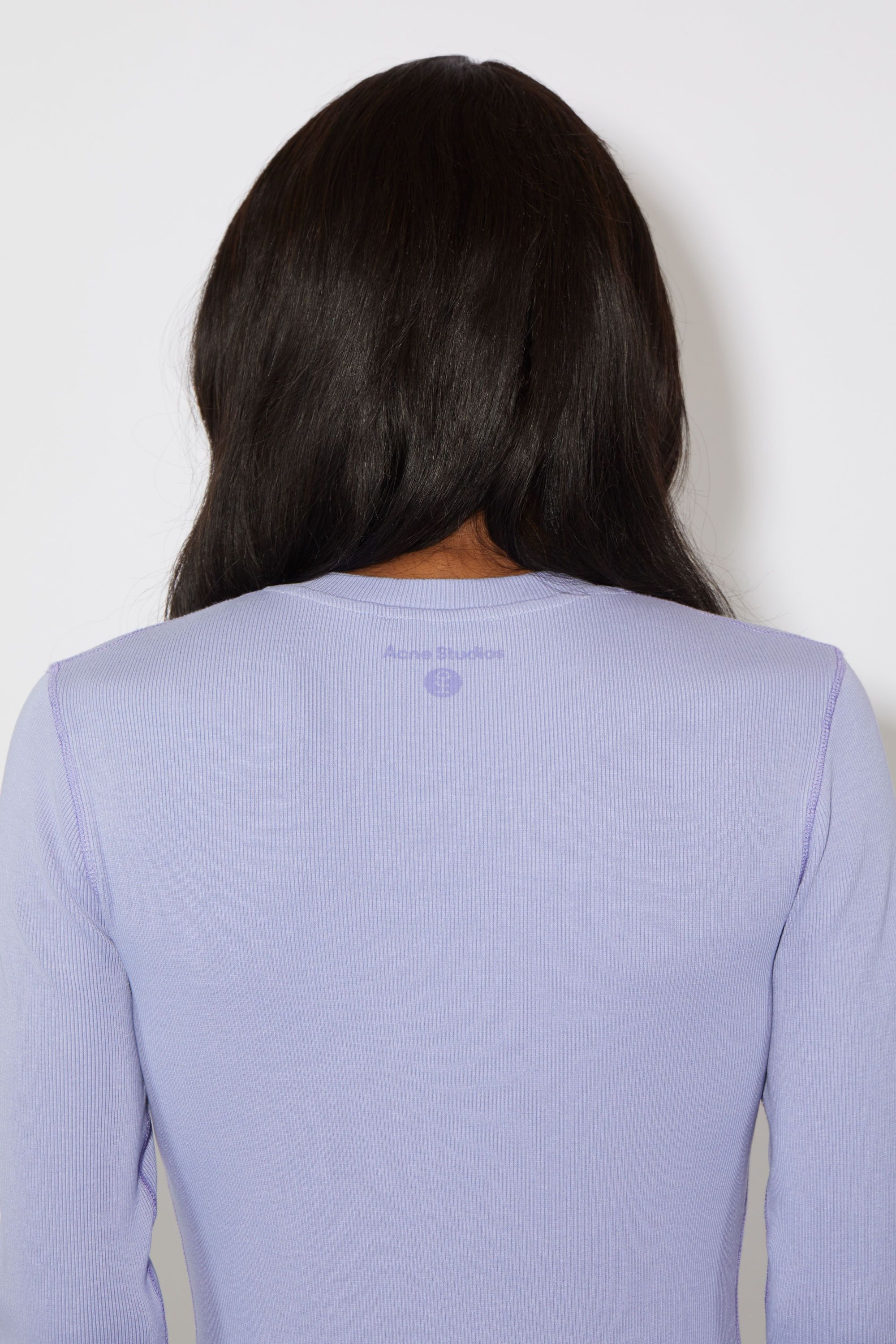 Acne Studios o1y0725 Crewneck T-Shirt in Lilac Size L / US 10 / IT 46 - 4 Thumbnail