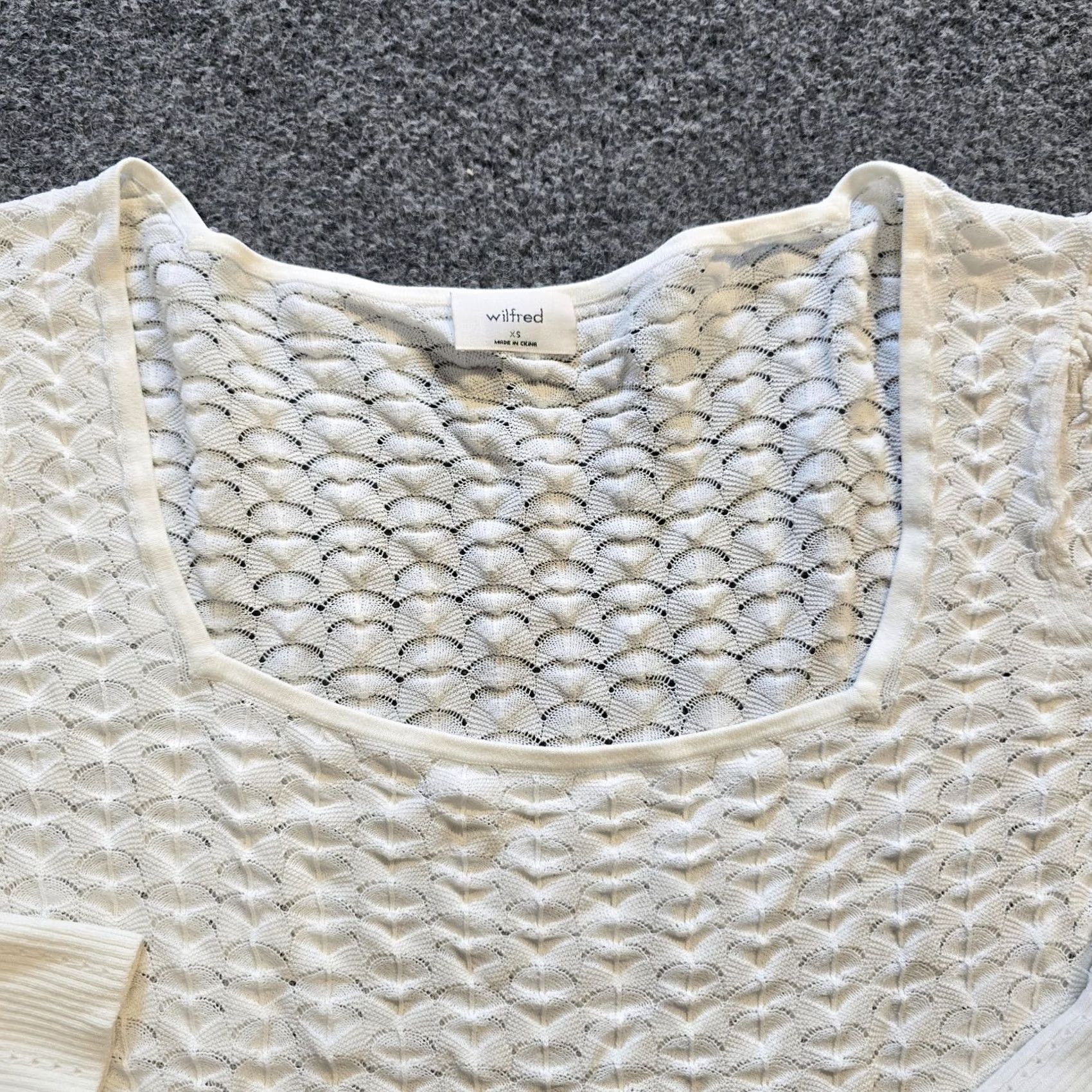 Vintage Wilfred Free Top Womens XS White Lacey Knit Stretch Long Sleeve Capsule Blouse Shirt Size XS / US 0-2 / IT 36-38 - 2 Thumbnail