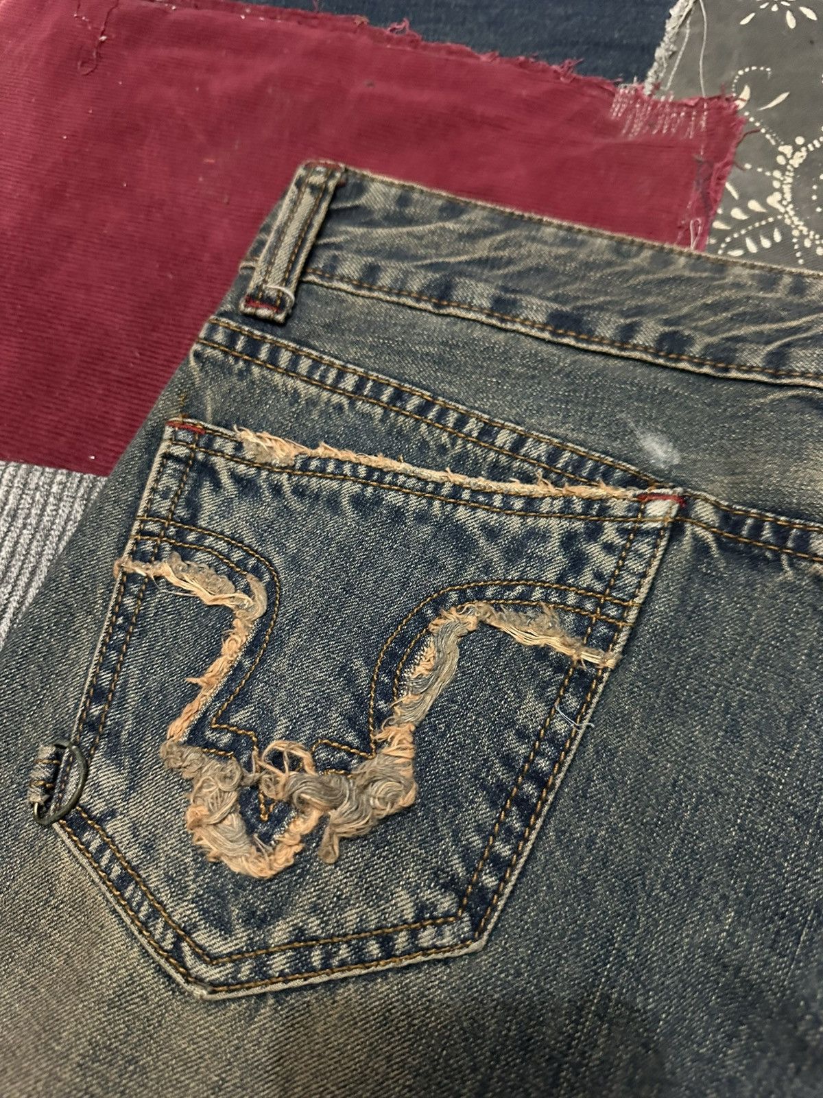 Tornado Mart Tornado Mart Distressed Denim Flared Frayed Jeans Size US 33 - 9 Thumbnail