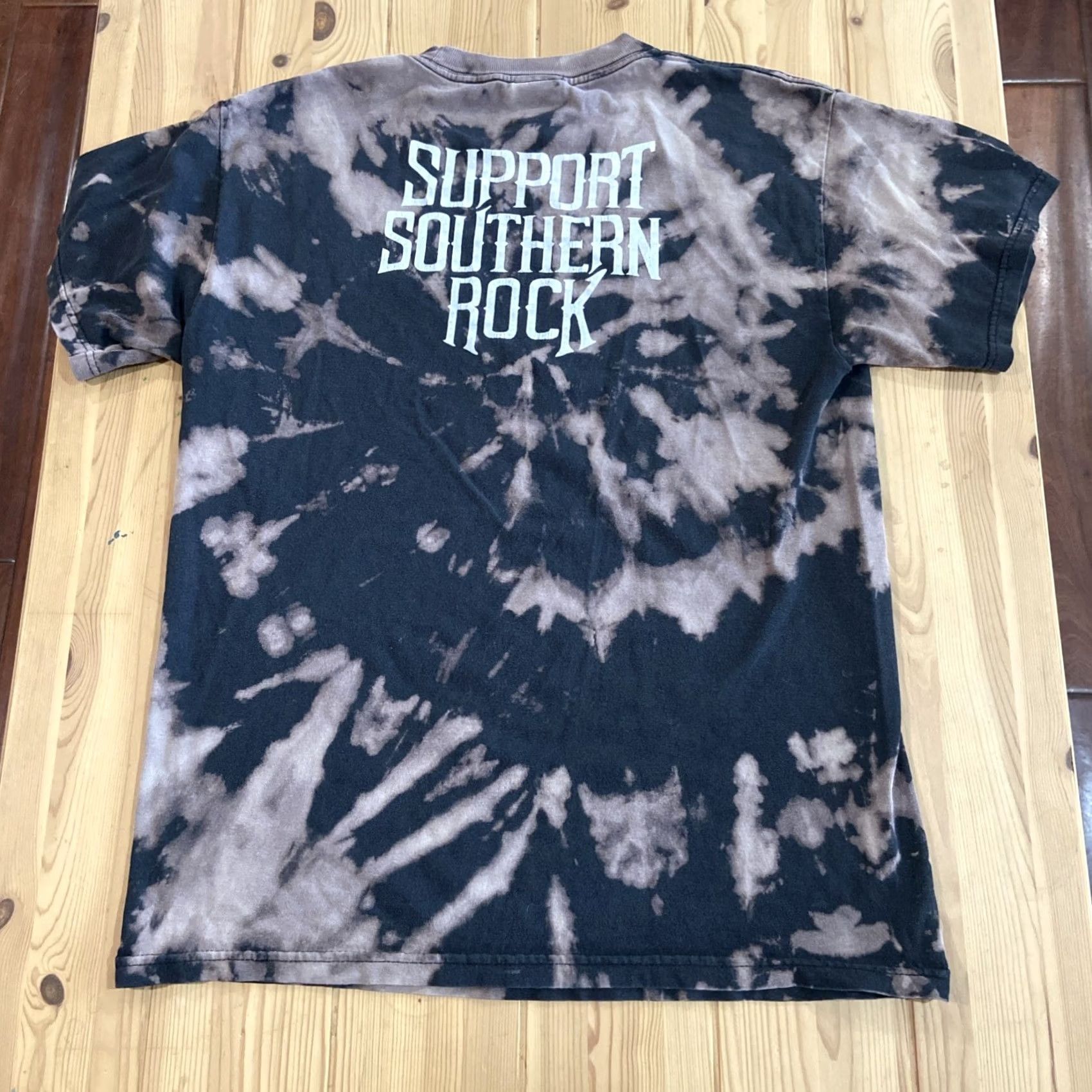 Vince Lynyrd Skynyrd T-Shirt Mens M Black 2006 Graphic Tee Crew Neck Short Sleeve Cotton Alstyle Apparel & Activewear Shirt Vintage No Size US M / EU 48-50 / 2 - 6 Thumbnail