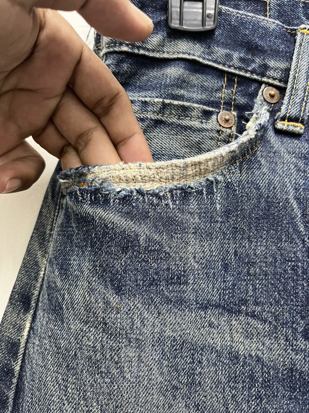 Levi's Vintage Levis 501 XX Big E Selvedge Repaired Denim W30 Size US 30 / EU 46 - 13 Thumbnail