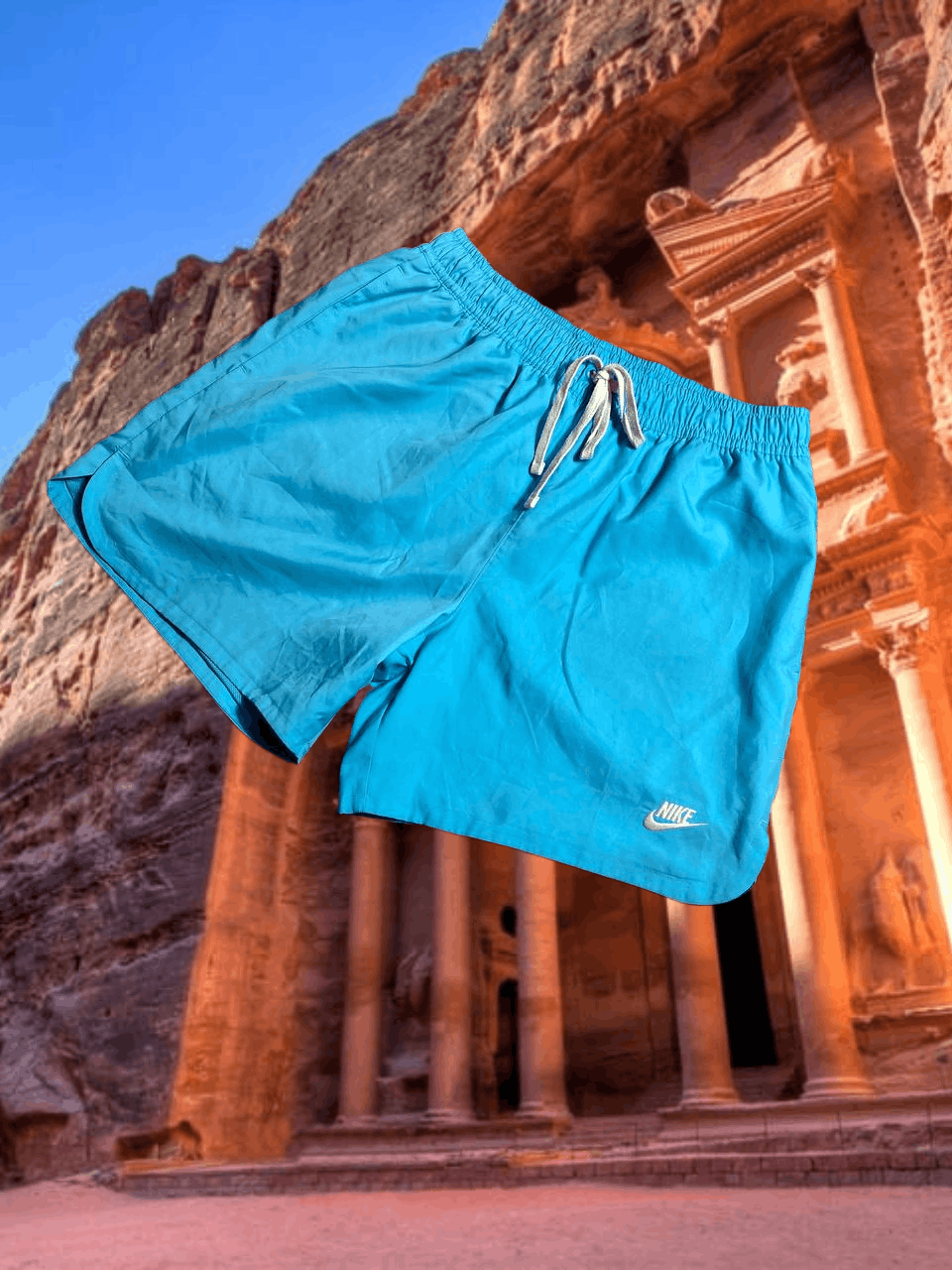 Nike shorts blue streetwear Nike logo Vintage Y2K size L Size US 34 / EU 50 - 1 Thumbnail