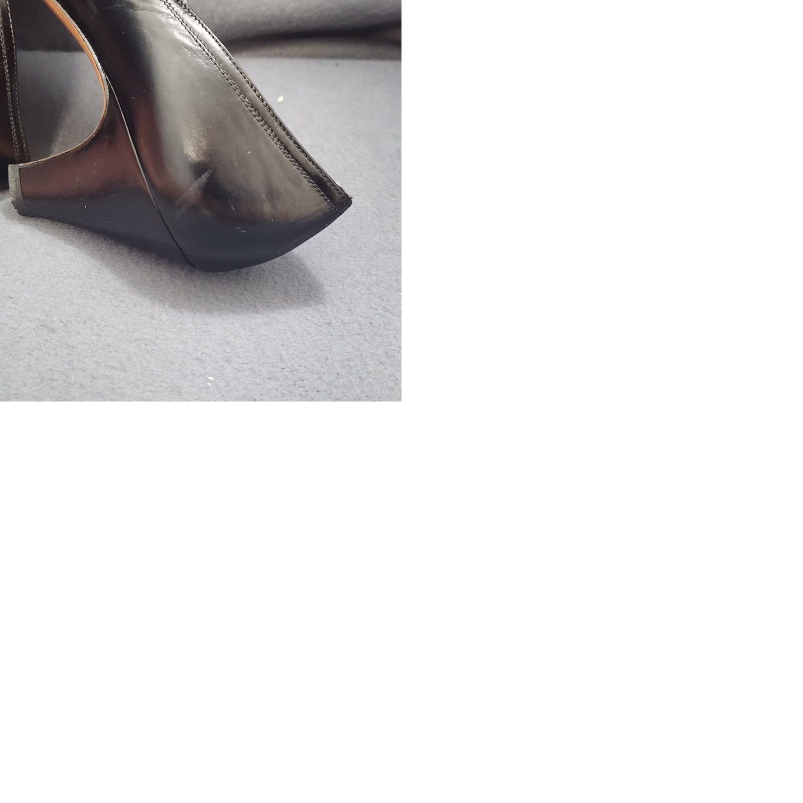 Salvatore Ferragamo VINTAGE Salvatore Ferragamo Pumps Womens 6B Black Leather Italy 2" Heel Pump Womens Mens? Size US 6 / IT 36 - 11 Thumbnail