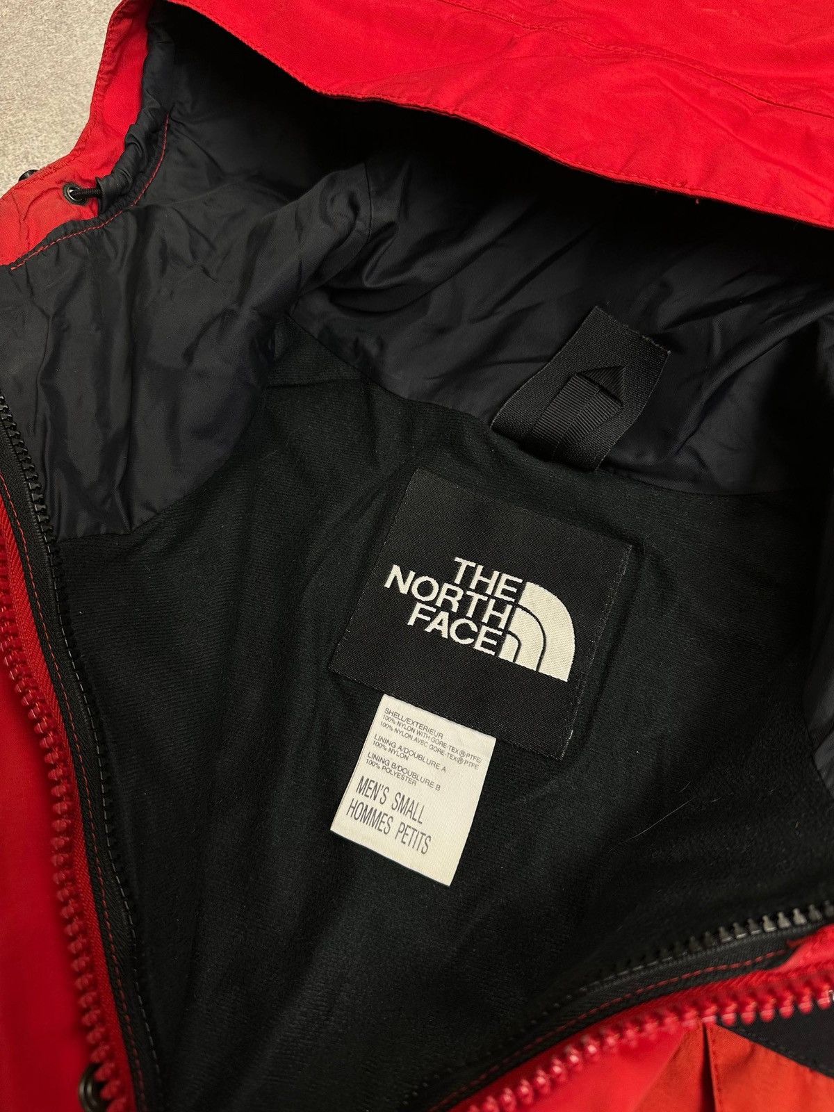 The North Face Vintage 90s The North Face Outdoor Faded Hiking Jacket S Size US S / EU 44-46 / 1 - 8 Thumbnail