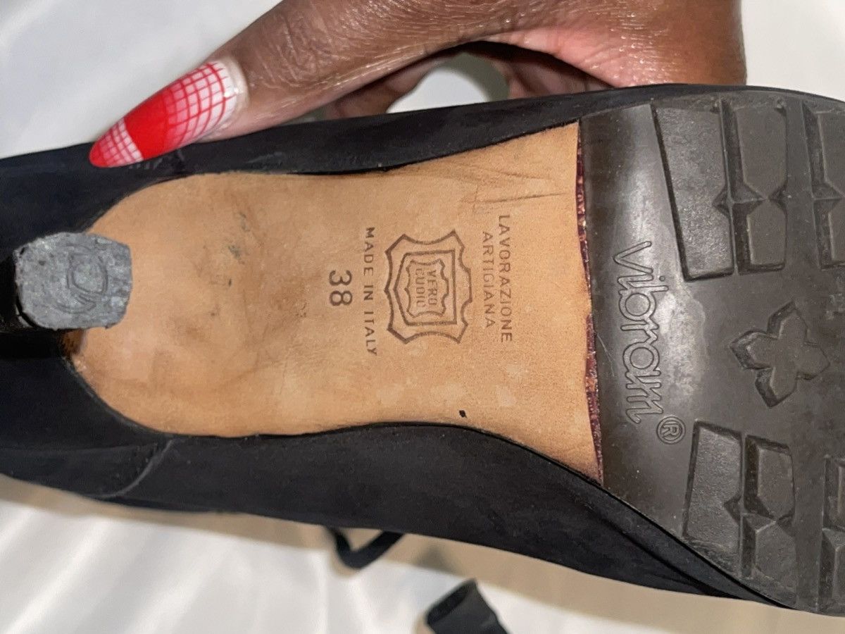 Manolo Blahnik × Timberland MANOLO BLAHNIK X TIMBERLAND BOOT (Black) Size US 8 / IT 38 - 4 Thumbnail