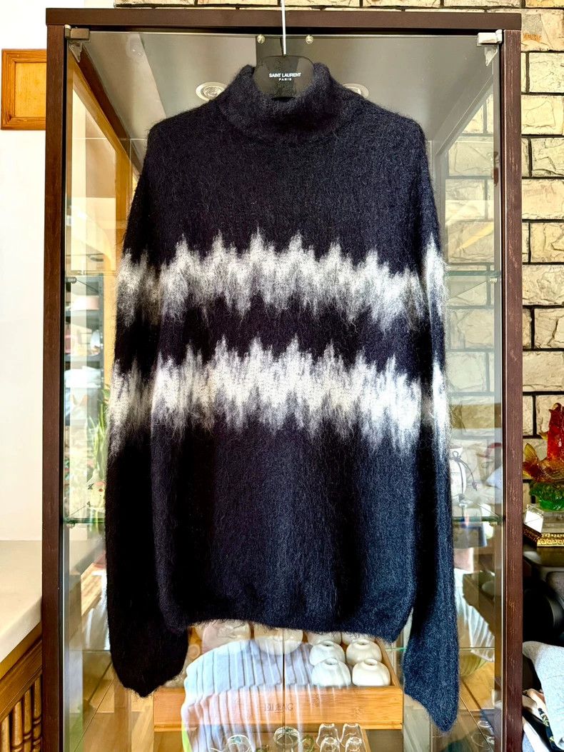 Saint Laurent Paris Saint Laurent Paris 20fw runway black and white mohair tur Size US M / EU 48-50 / 2 - 1 Thumbnail