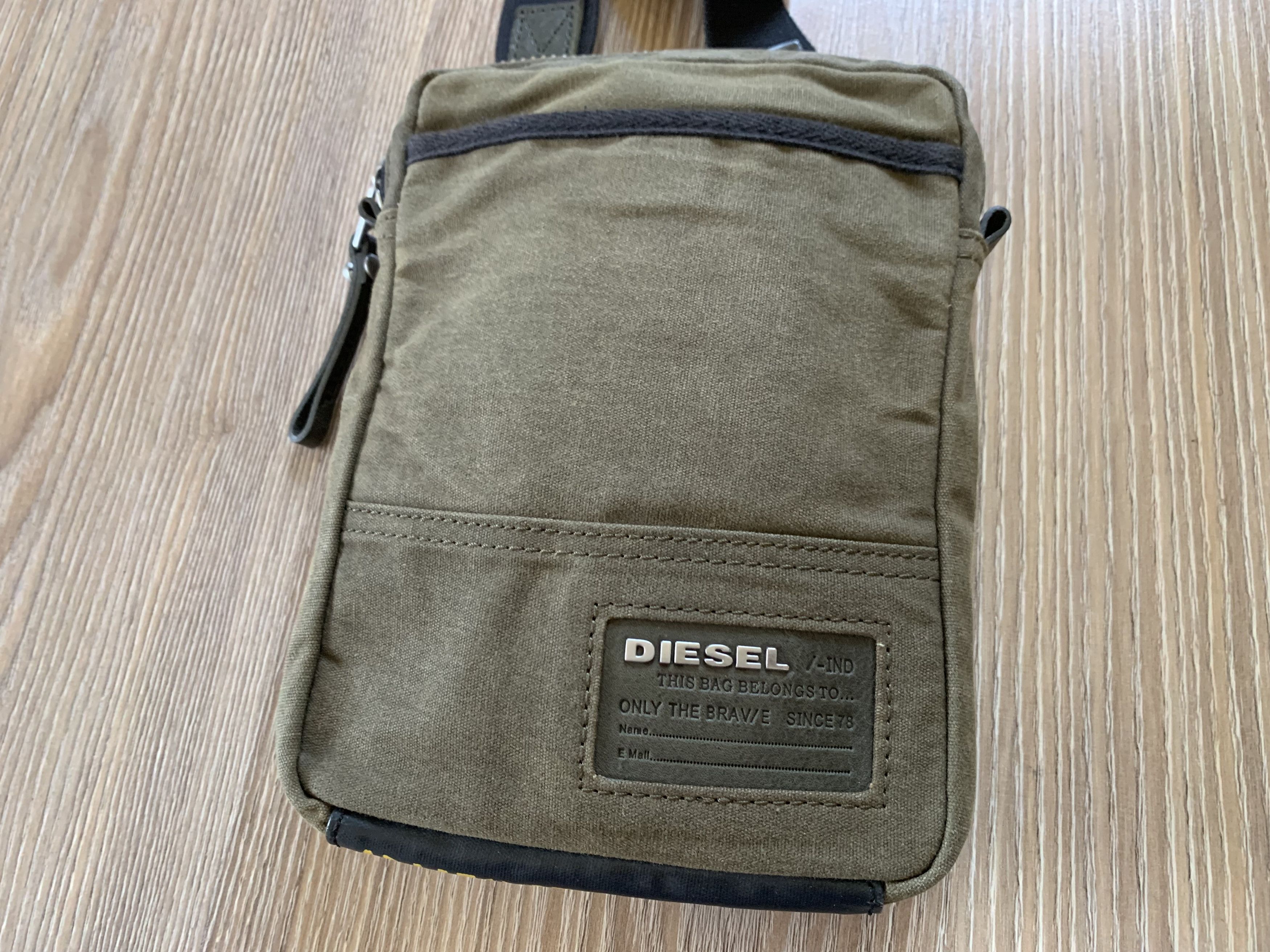 Diesel Diesel Mens Vintage Waxed Khaki Sling Bag Size ONE SIZE - 4 Thumbnail