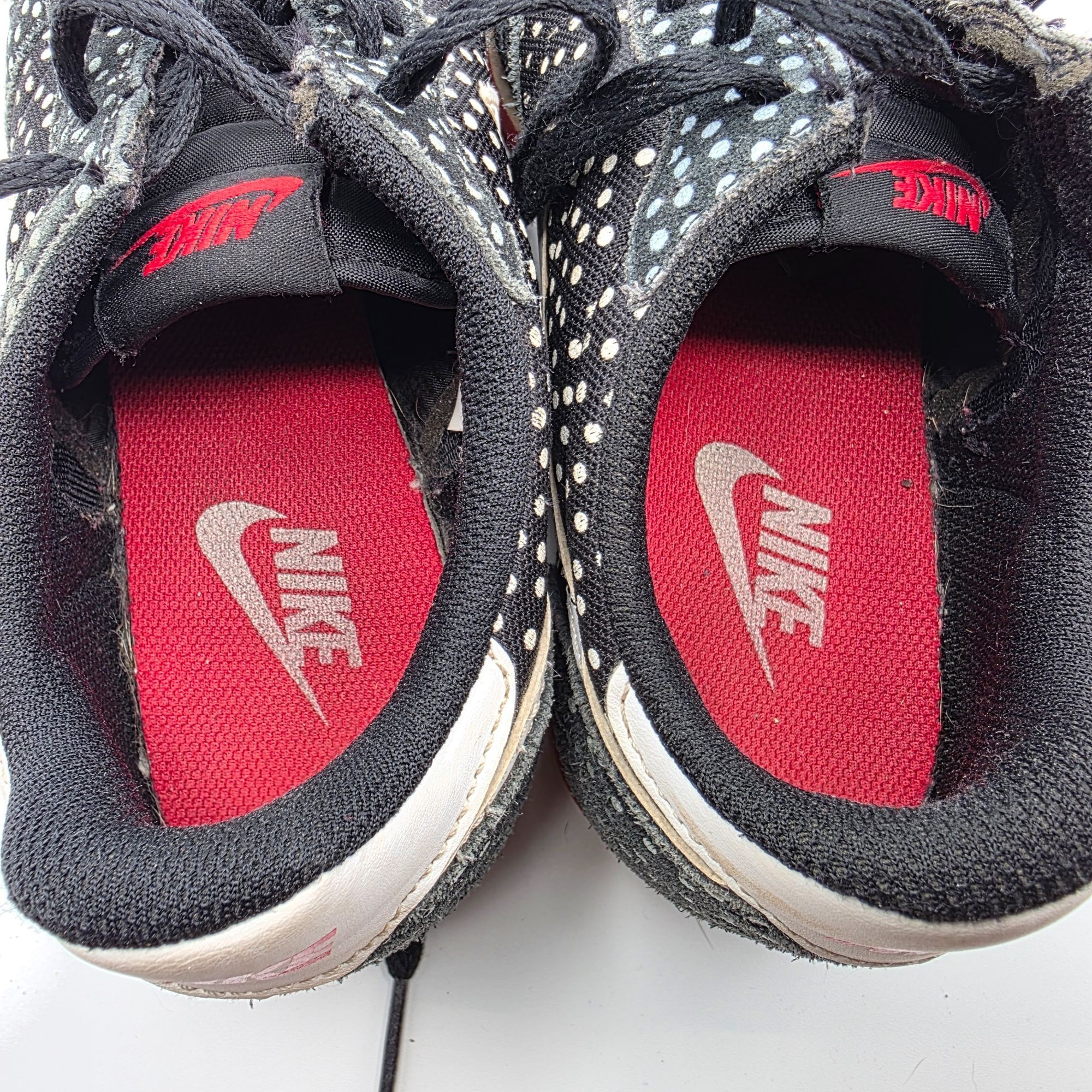 Nike Nike Genicco Womens Size 6 Black Red Polka Dot Shoes Casual Size US 6 / IT 36 - 6 Thumbnail