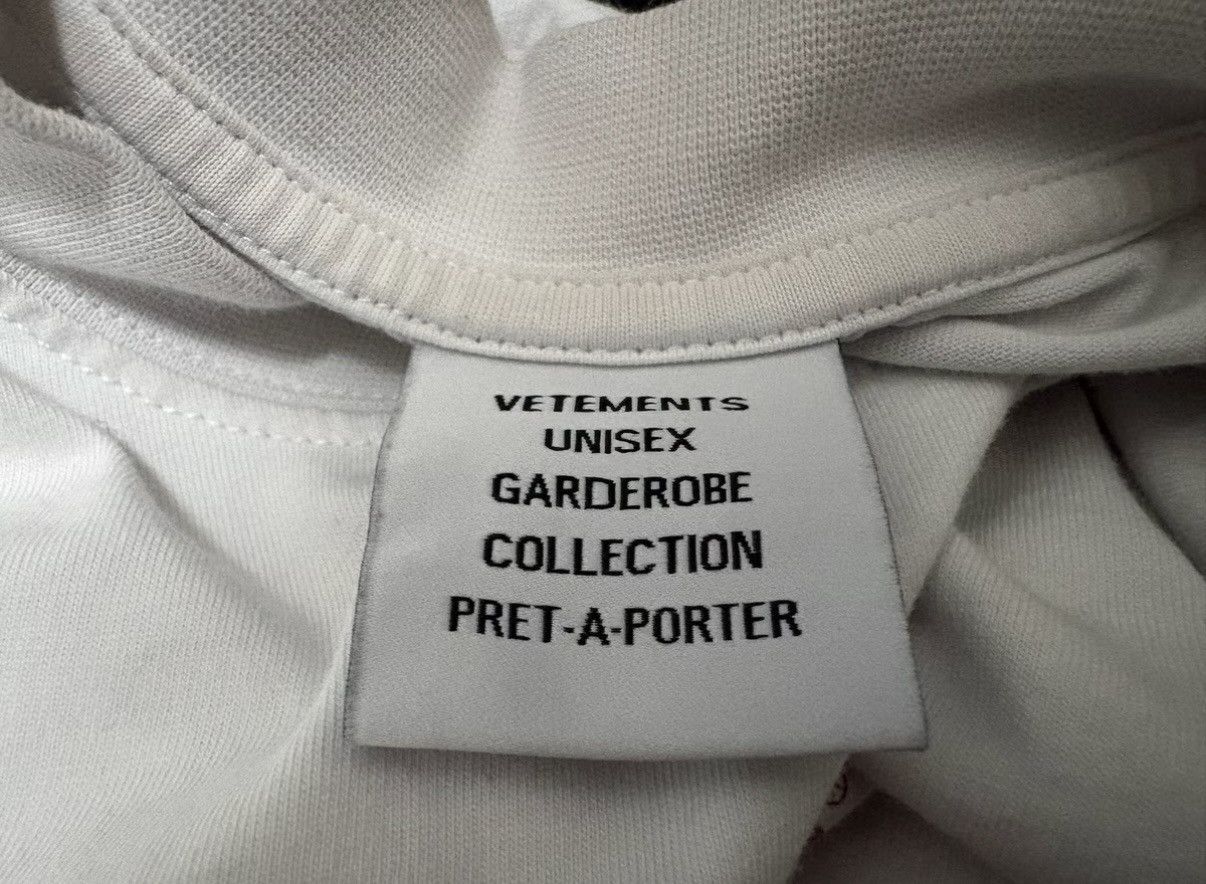 Vetements Vetements 24SS Evian Logo Parody Short Sleeve T-Shirt Size US XS / EU 42 / 0 - 3 Thumbnail