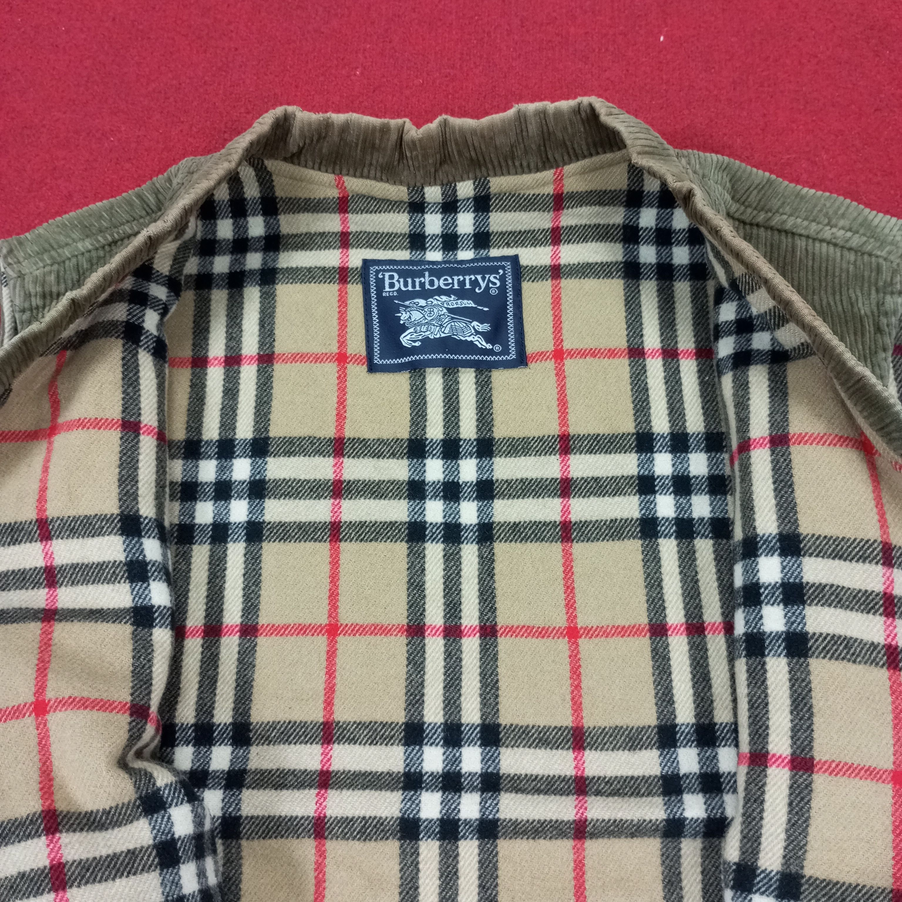 Burberry × Vintage Burberrys Fashion Style Pocket Design Velvet Vest Size US M / EU 48-50 / 2 - 2 Thumbnail