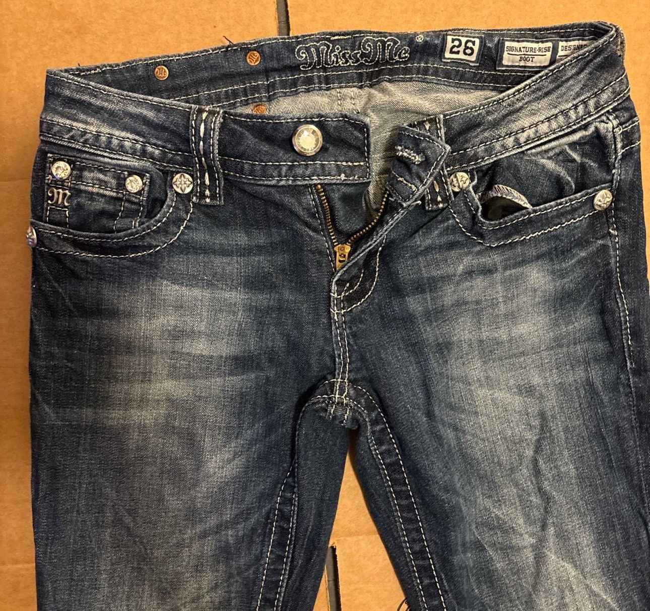 Miss Me Misme denim bootcut silver sequin fleur de lis patch pocket Size 42" / US 20 - 5 Thumbnail