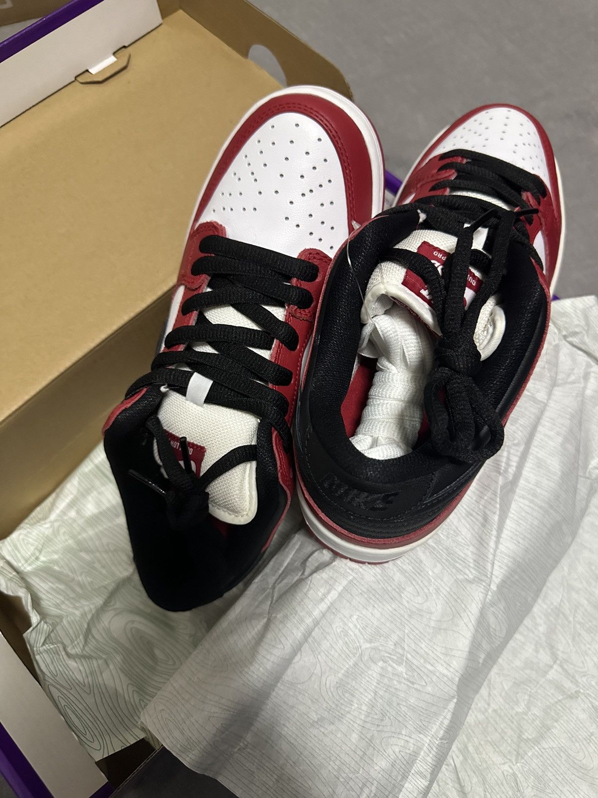 Nike Nike SB Dunk Low Pro J-Pack Chicago (2020) Size US 7.5 / EU 40-41 - 4 Thumbnail