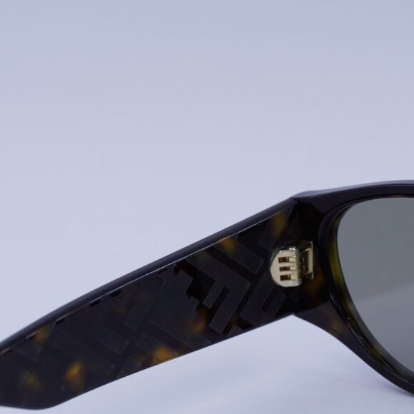 Fendi FE40158I 52E Sunglasses Dark Havana Oval Frame, Brown