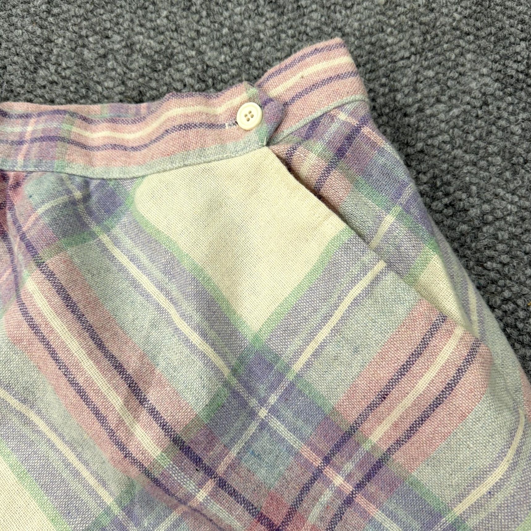Vintage VINTAGE Skirt Womens Midi A-Line Plaid White 11 80s Boho Button Pockets Sat Casual Mens Womens Girls Teens Size 32" / US 10 / IT 46 - 2 Thumbnail