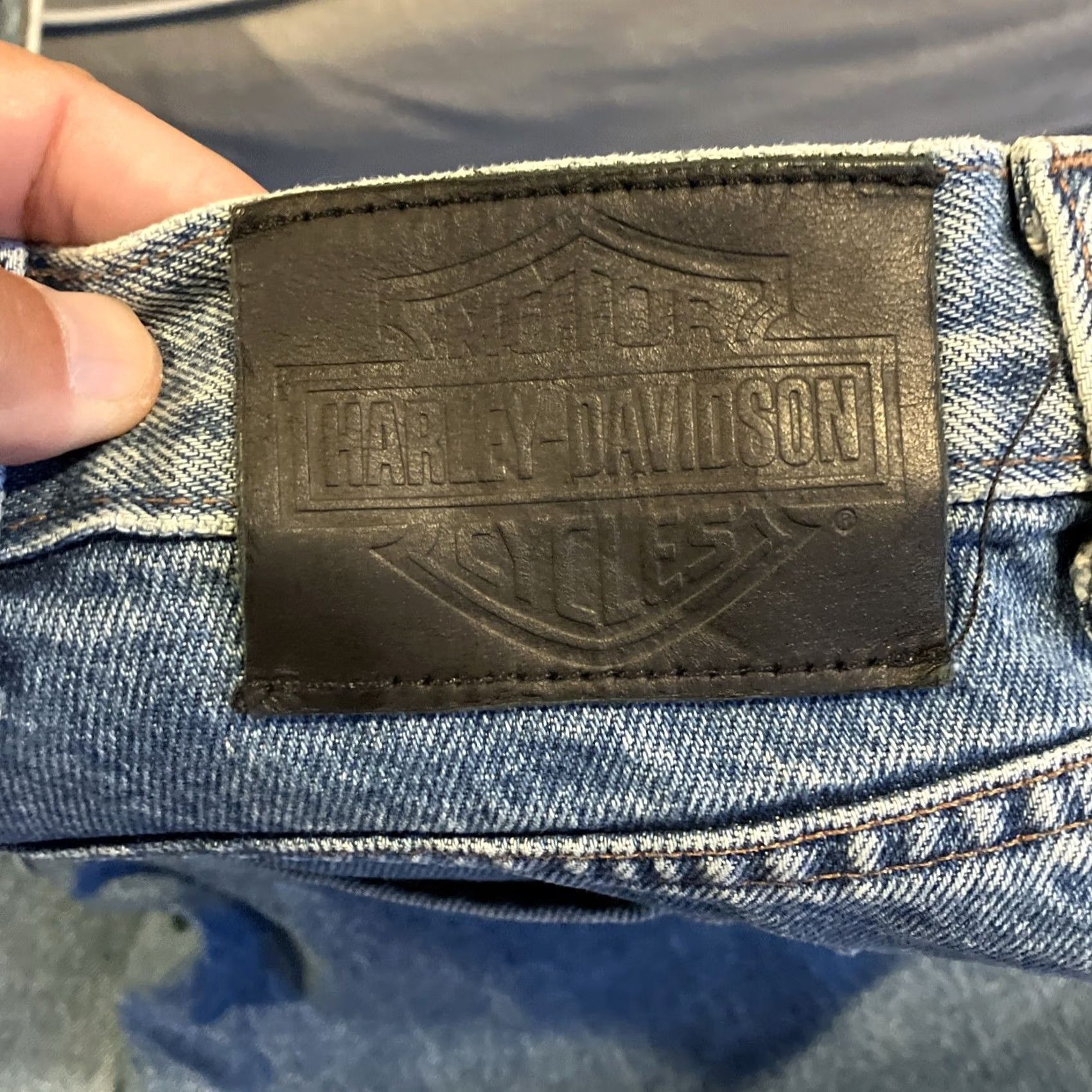 Harley Davidson Harley-Davidson Relaxed Fit Denim Jeans Men 46" Waist 30" Inseam Blue Cotton Denim 5-Pocket Logo Mid Rise Straight Style Size US 30 / EU 46 - 7 Thumbnail