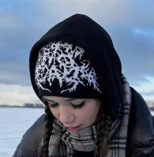 Japanese Brand Madoka x Reia Black and White y2k Beanie Size ONE SIZE - 8 Thumbnail