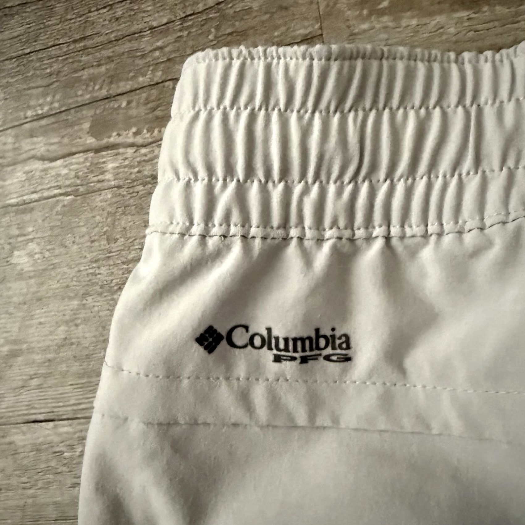 Vintage VINTAGE Columbia PFG Pull-On Shorts Womens XL Gray Stretch Elastic Performance XL0377 Size 40" / US 18 - 8 Thumbnail