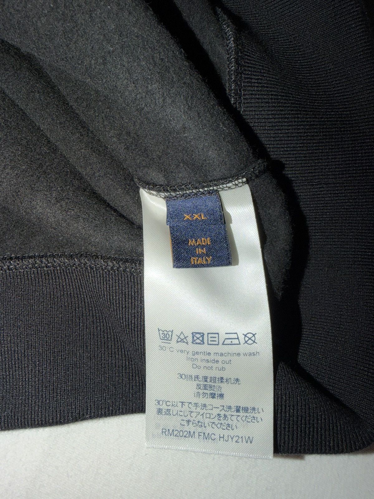 Louis Vuitton Louis Vuitton Sweatshirt Lv Logo Size US XXL / EU 58 / 5 - 7 Thumbnail