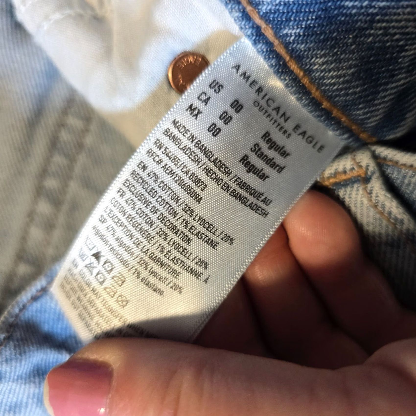 American Eagle Outfitters American Eagle Jeans Womens 00 Blue Lightwash Barrel Leg Baggy Mid Rise Casual Jeans Women 00 Blue Lightwash Barrel Leg Baggy Mid Rise Casual Size 24" / US 00 / IT 34 - 6 Thumbnail